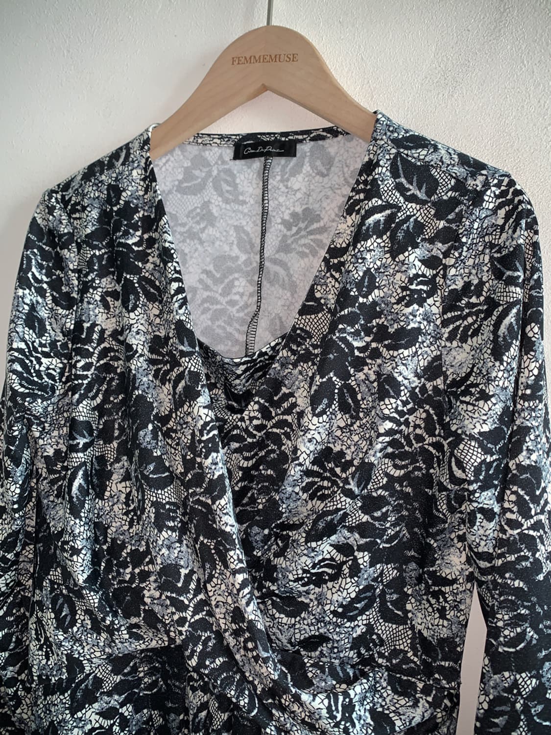 Black rose v neck wrap dress 상품이미지3