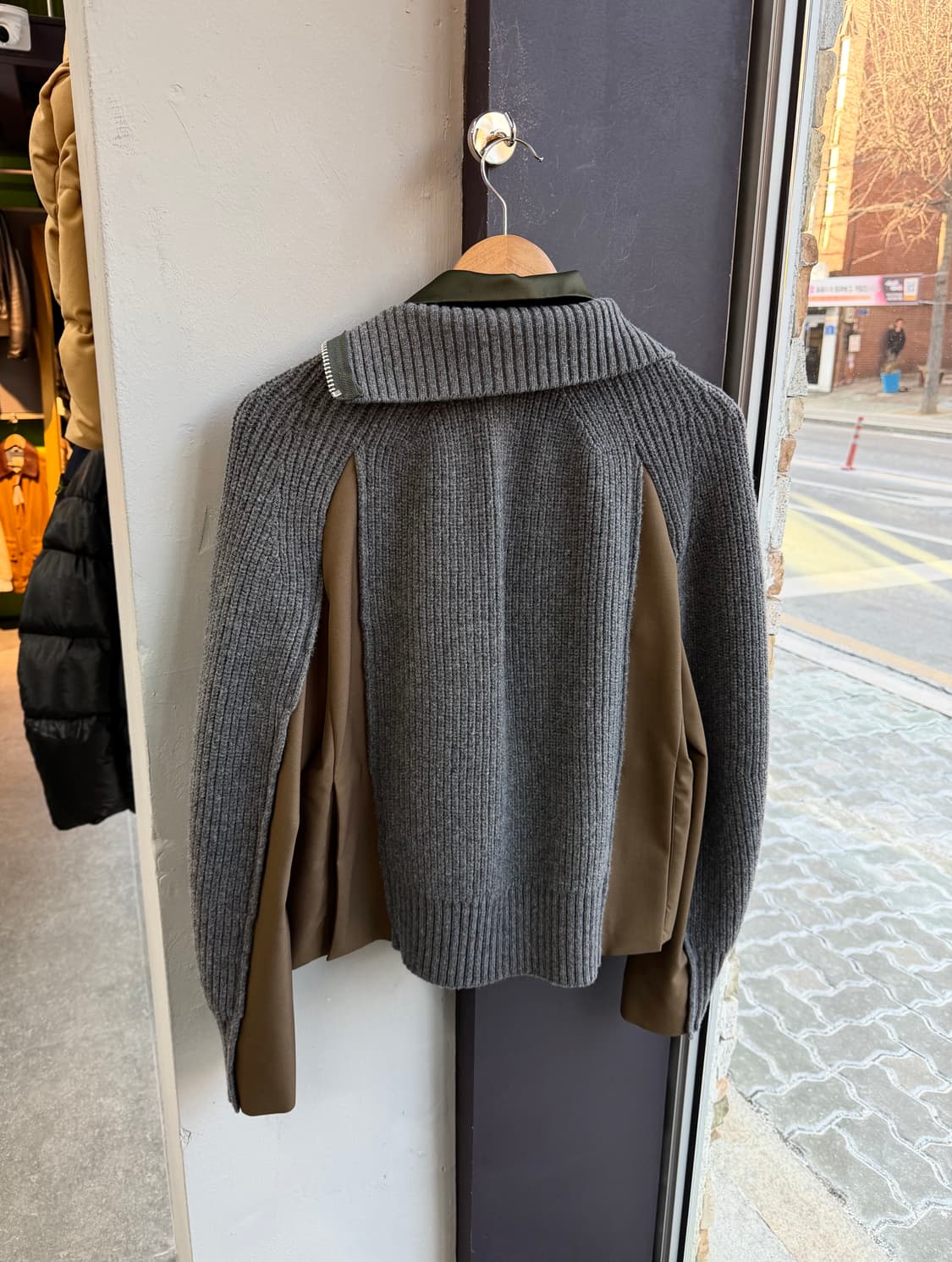 2/ 사카이 22FW 수트 레이어드 니트 자켓 상품이미지9