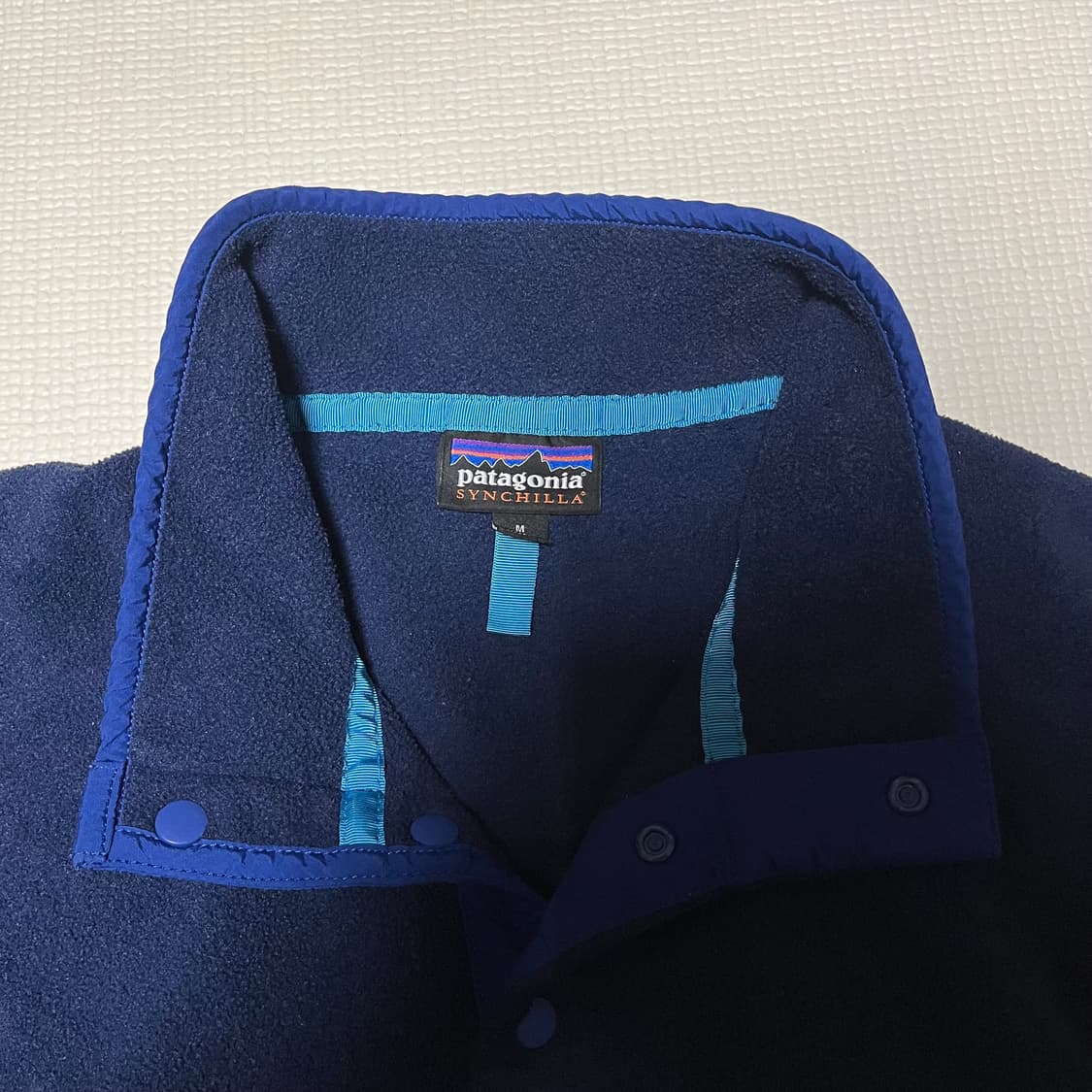 파타고니아 신칠라 네이비/레드 상품이미지3