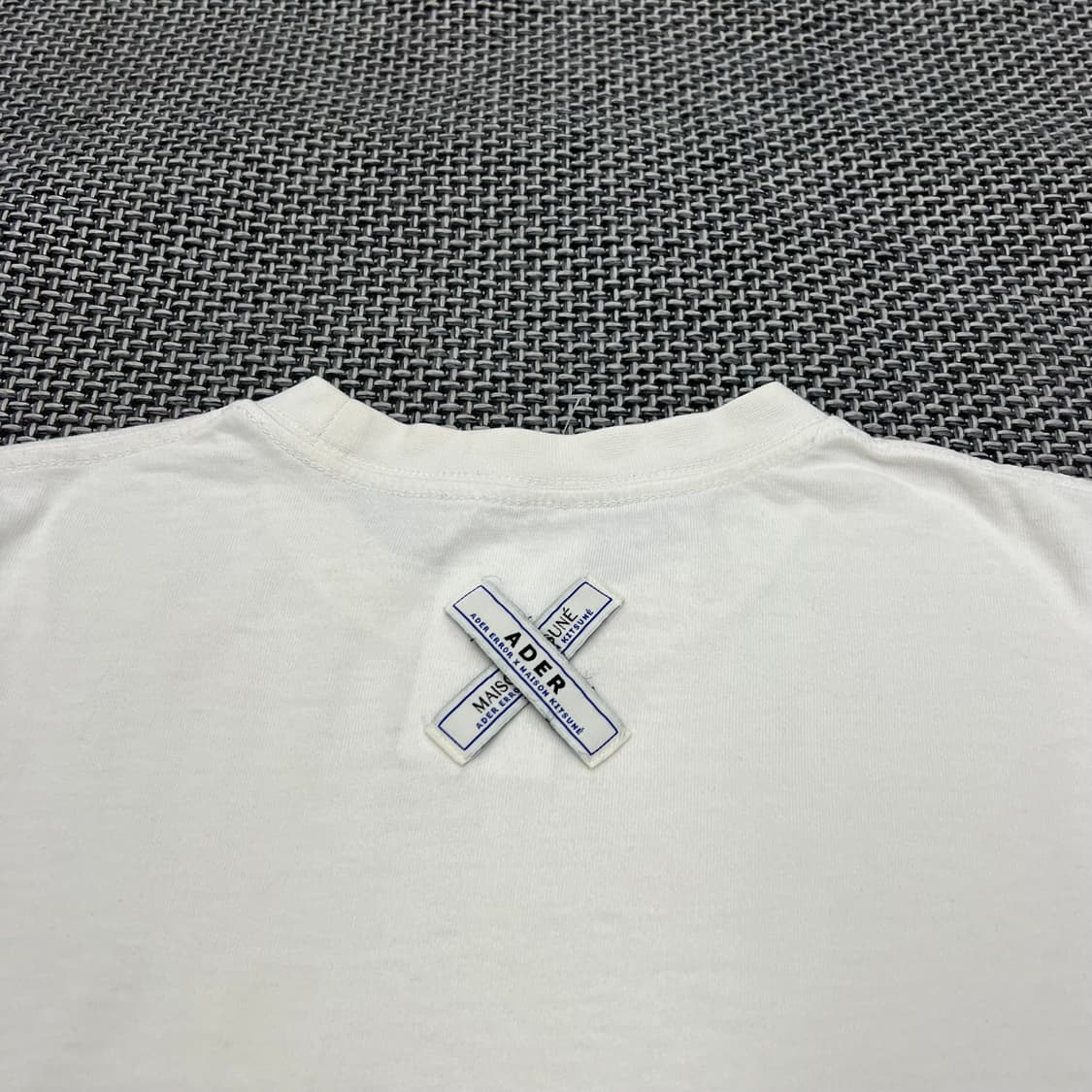 아더에러 메종키츠네 화이트 반팔 상품이미지7
