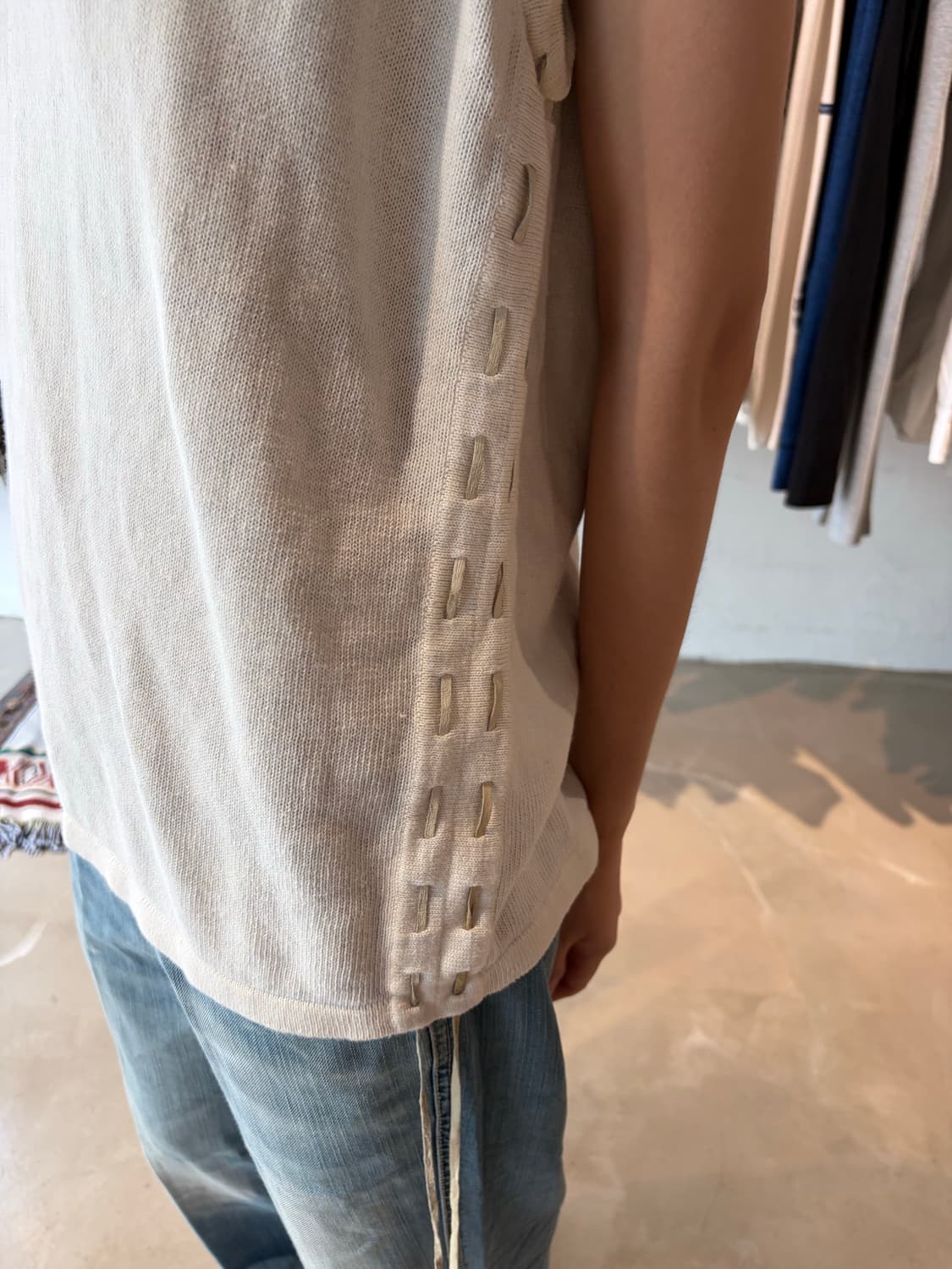Armani Exchange 레이스업 린넨 슬리브리스 M 상품이미지5