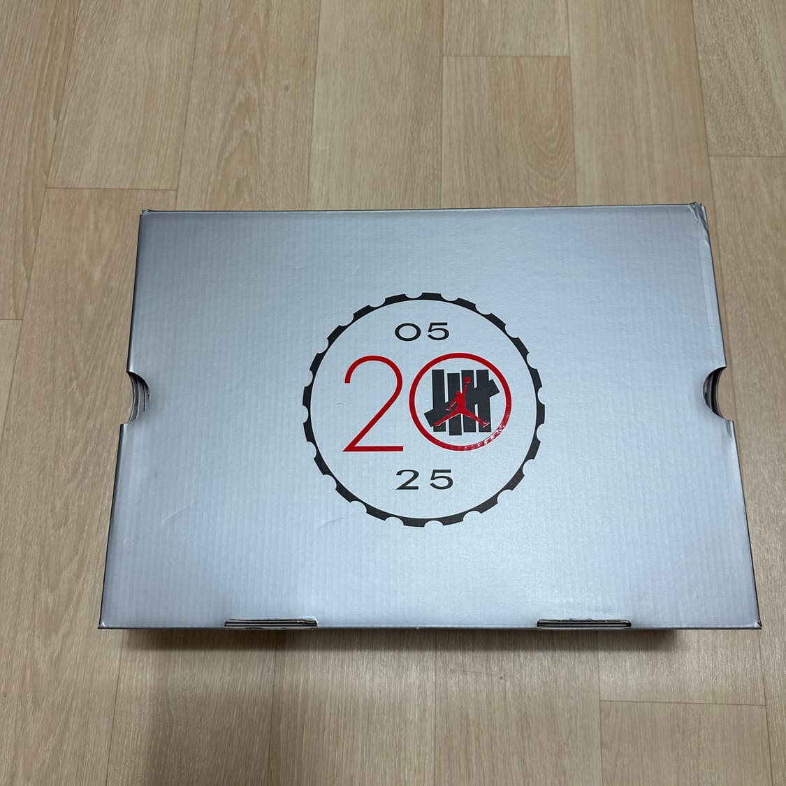 새상품 275 나이키 에어조던4 언디핏 상품이미지4
