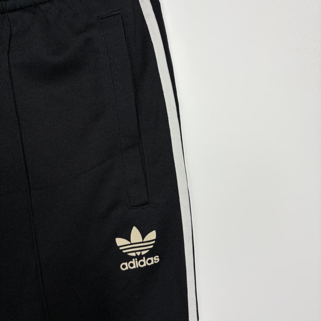 아디다스 트랙 팬츠 바지 상품이미지3