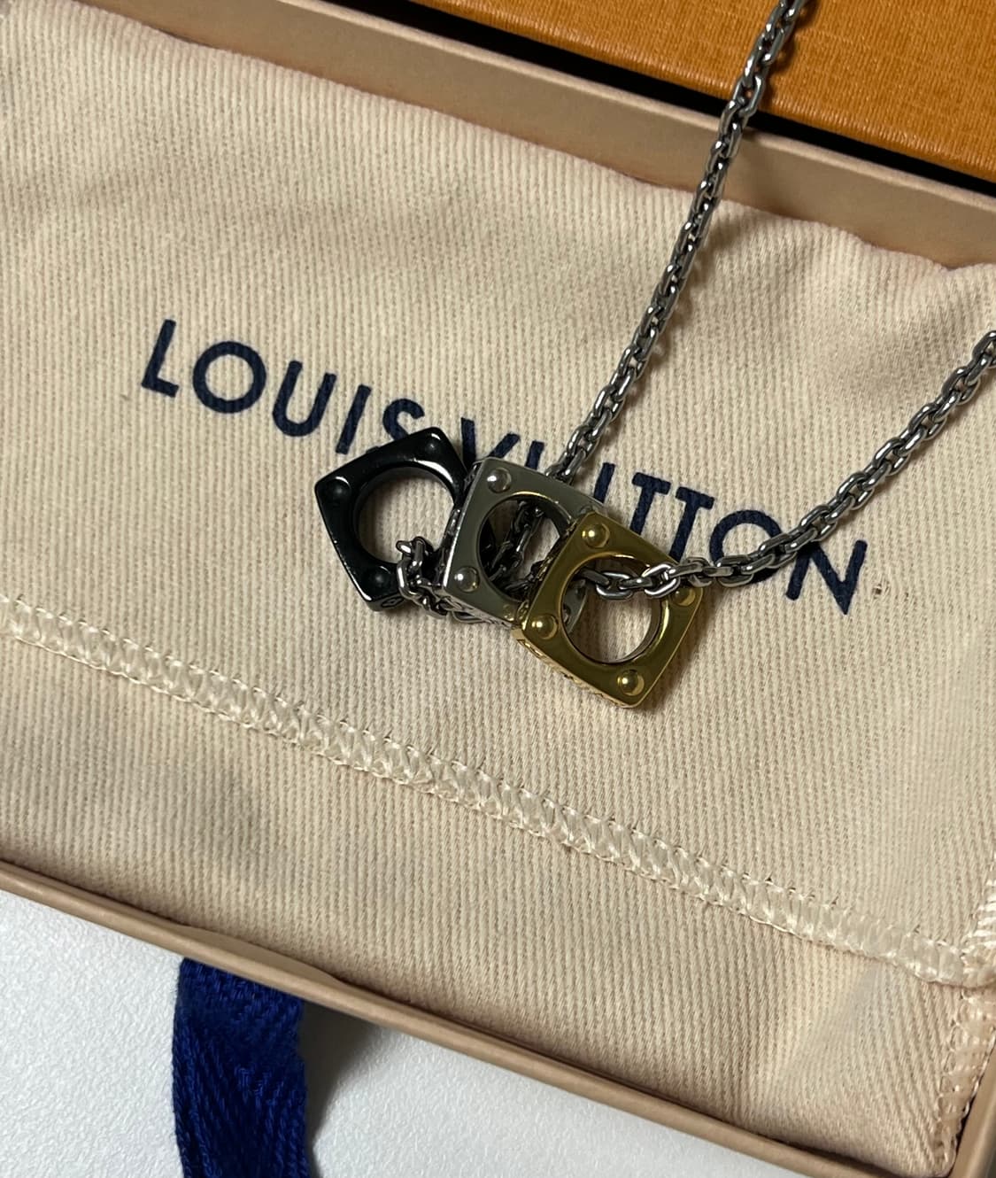 [정품] 루이비통 볼드 목걸이 상품이미지4