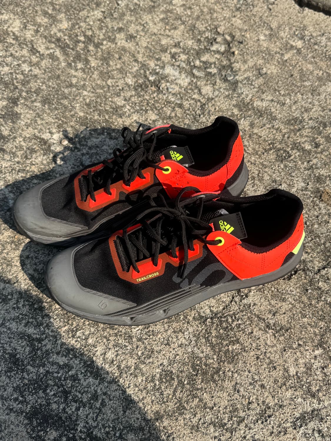 아디다스 & 파이브텐 Five Ten 트레일 크로스 평페달 슈즈 상품이미지2