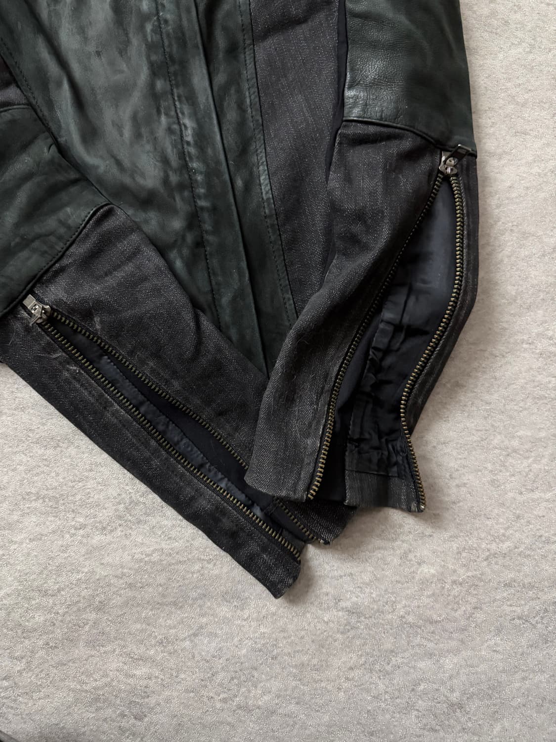 헬무트랭 비대칭 라이더 자켓 상품이미지5