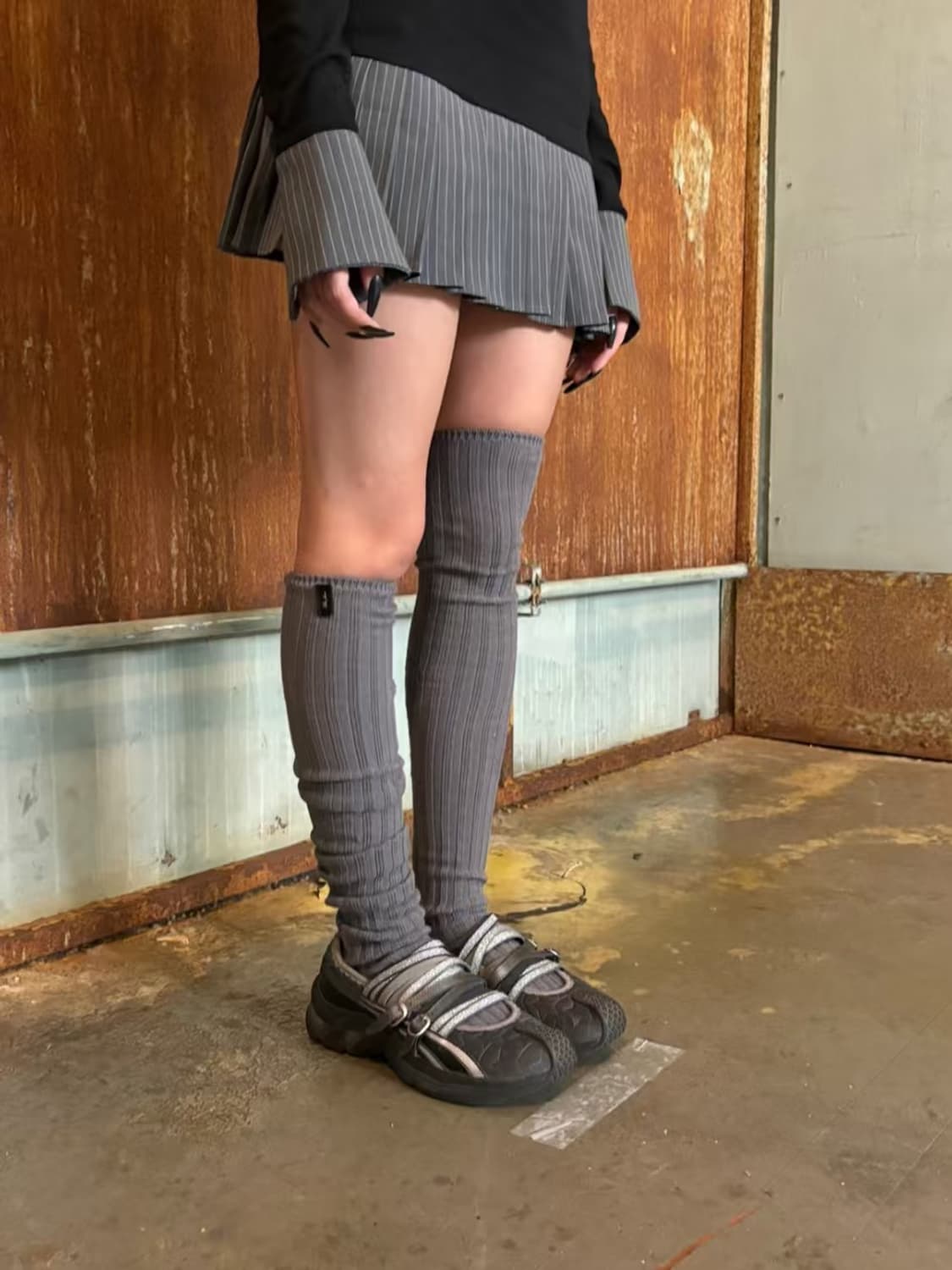 BNFROM FROM KNEE SOCKS [GRAY] 상품이미지1