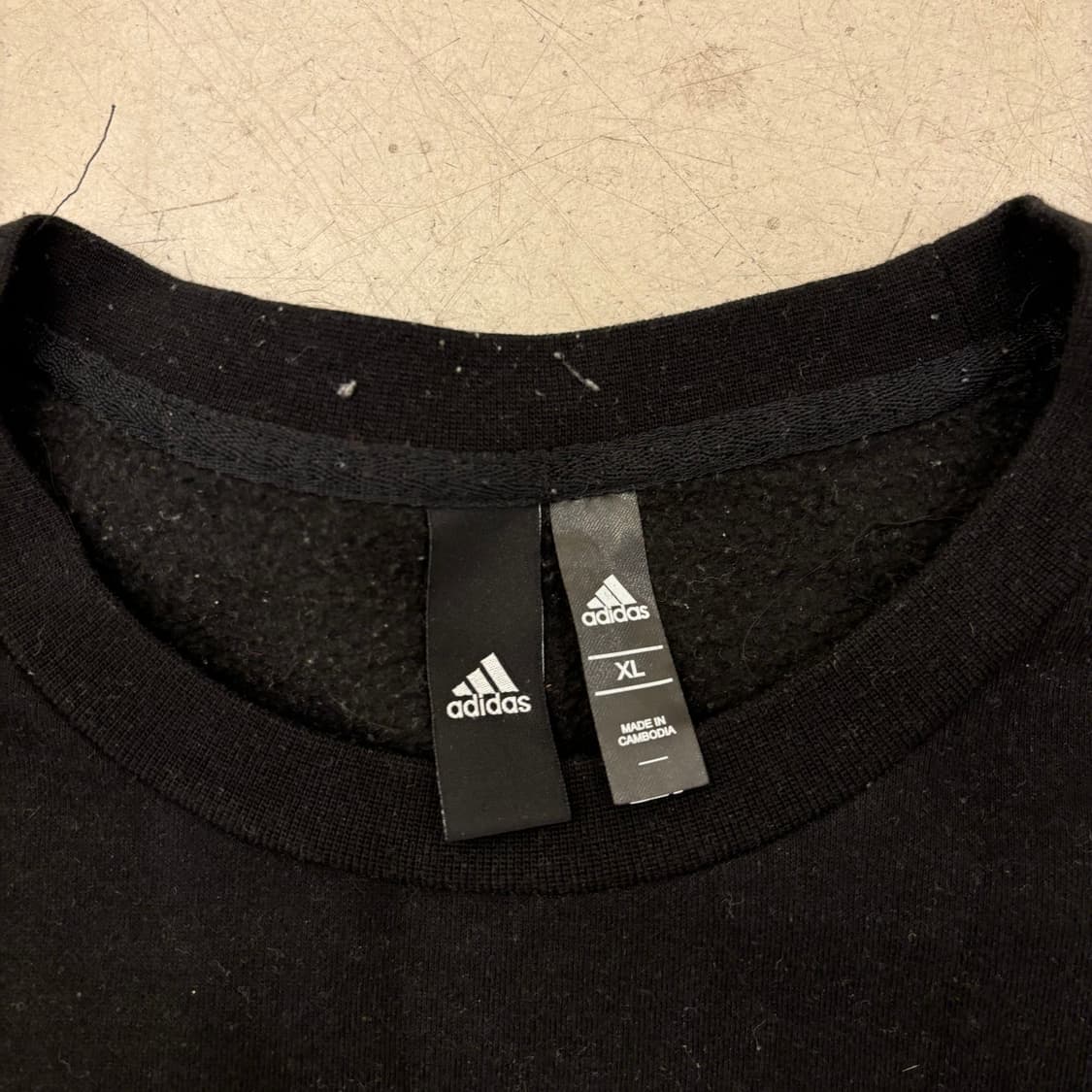 아디다스 스몰로고 삼선 맨투맨 상품이미지3