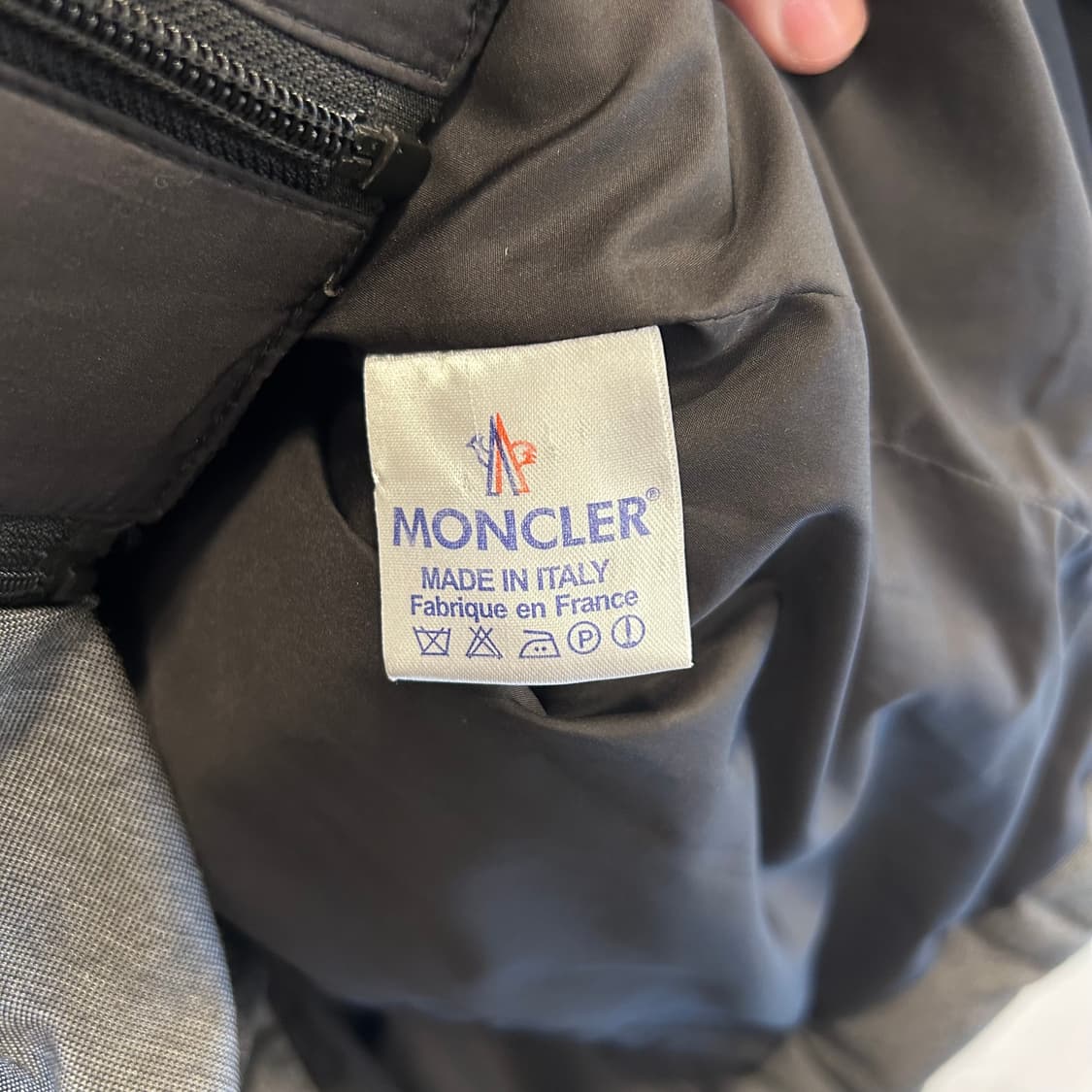 몽클레어 화이트라벨 누빔 패딩코트 상품이미지4