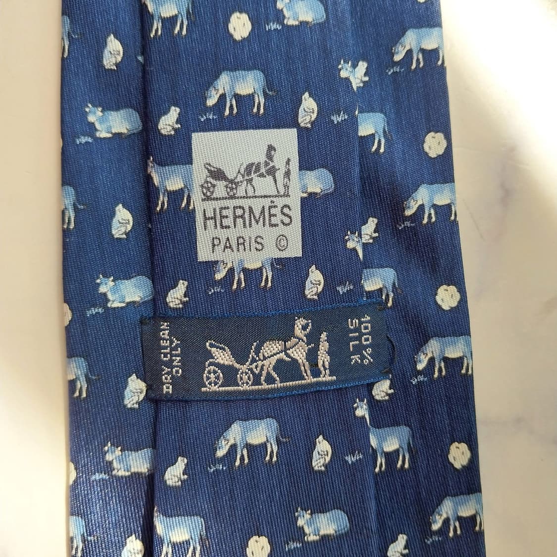에르메스 네이비 동물 모티브 넥타이 9.5cm A+~A등급 K2467
 상품이미지7
