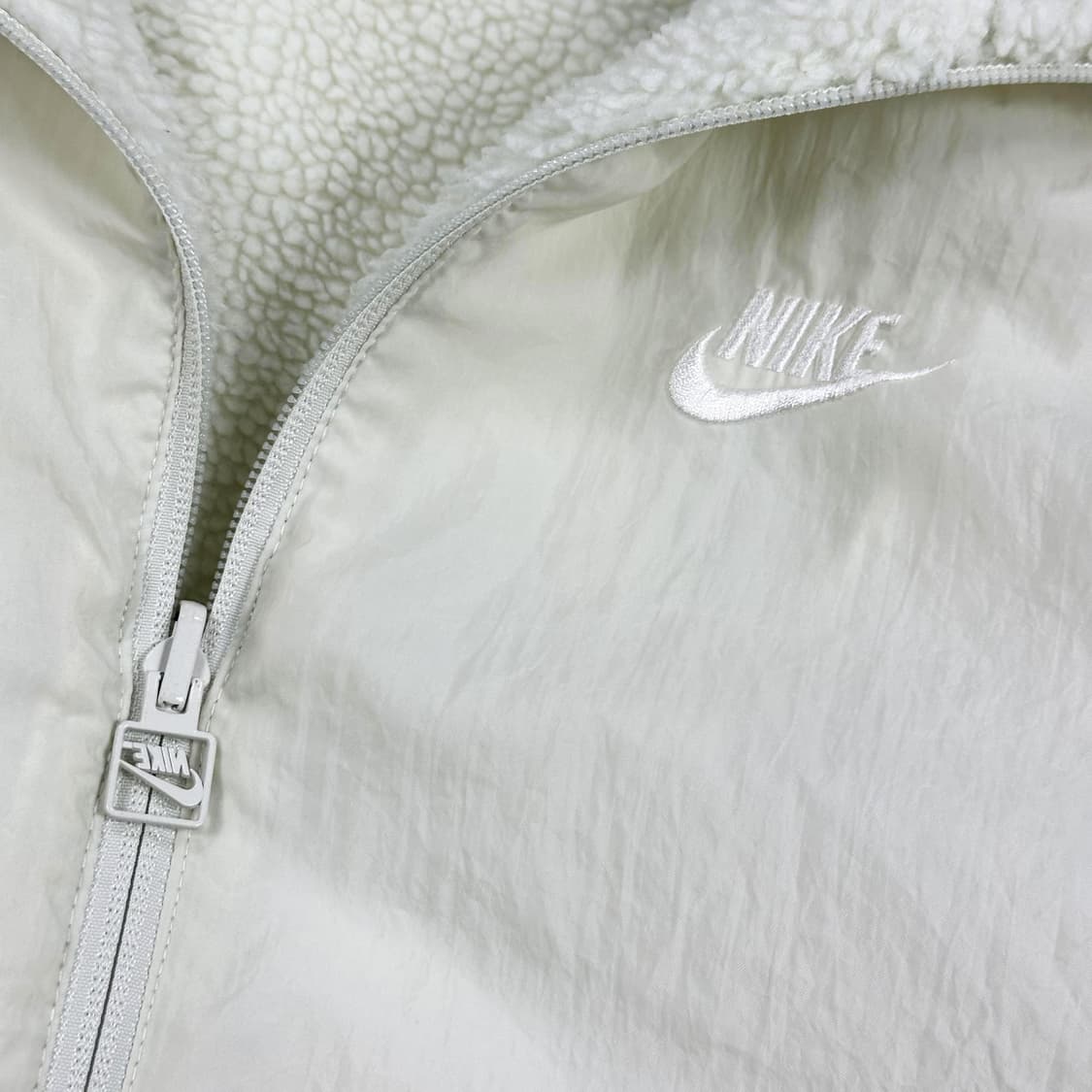 나이키 빅스우시 리버시블 아이보리 후리스 자켓 (L) 상품이미지8
