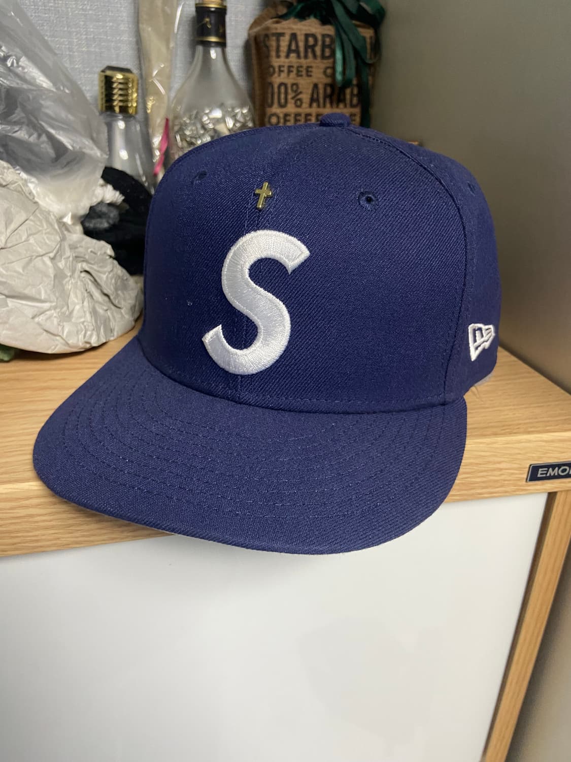 슈프림 뉴에라 콜라보 십자가 스냅백 상품이미지1