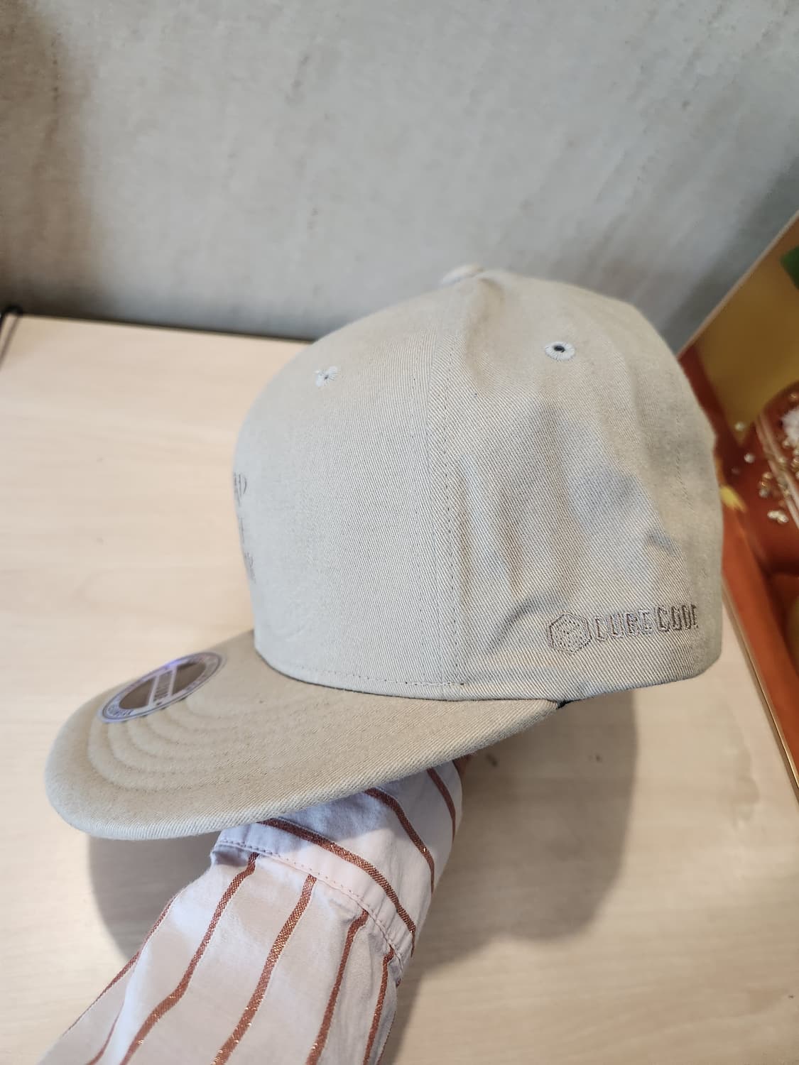 “CUBE CODE 베이지 스냅백🧢 스트릿 무드 감성템” 상품이미지4