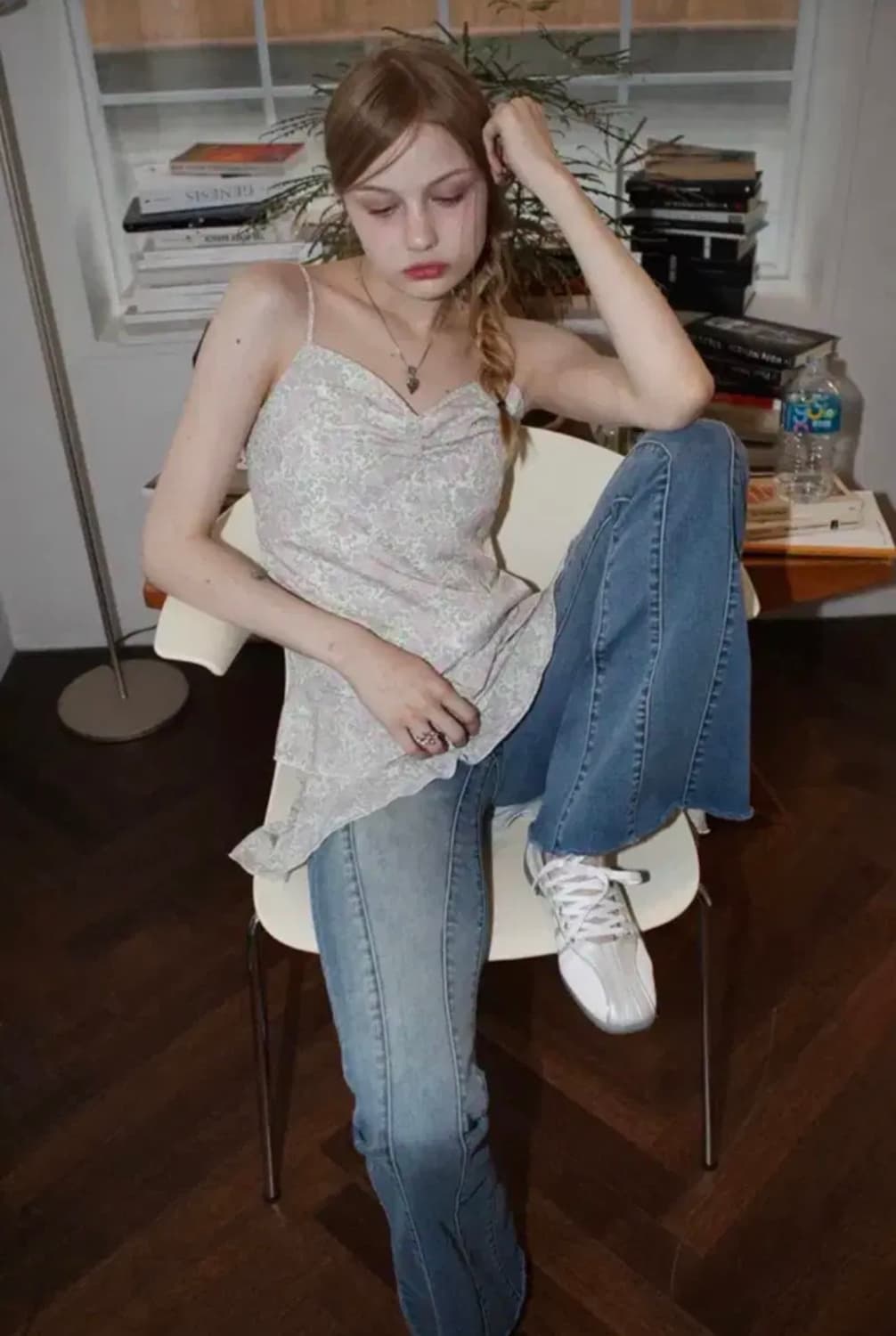 리마지 언발란스 플라워 원피스 레이어드프릴로제데님셔링레이스꽃브이끈나시롱 상품이미지5