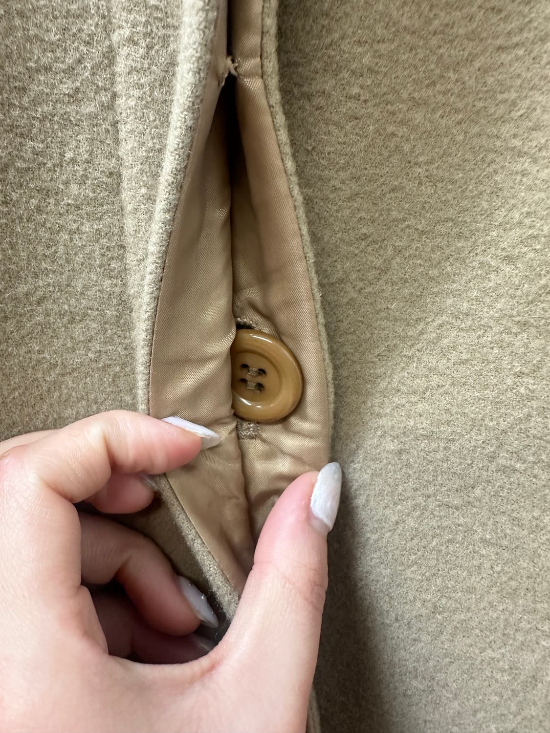 CECIL McBEE 세실맥비 울 블렌드 베이지 히든버튼 하프 코트 상품이미지4