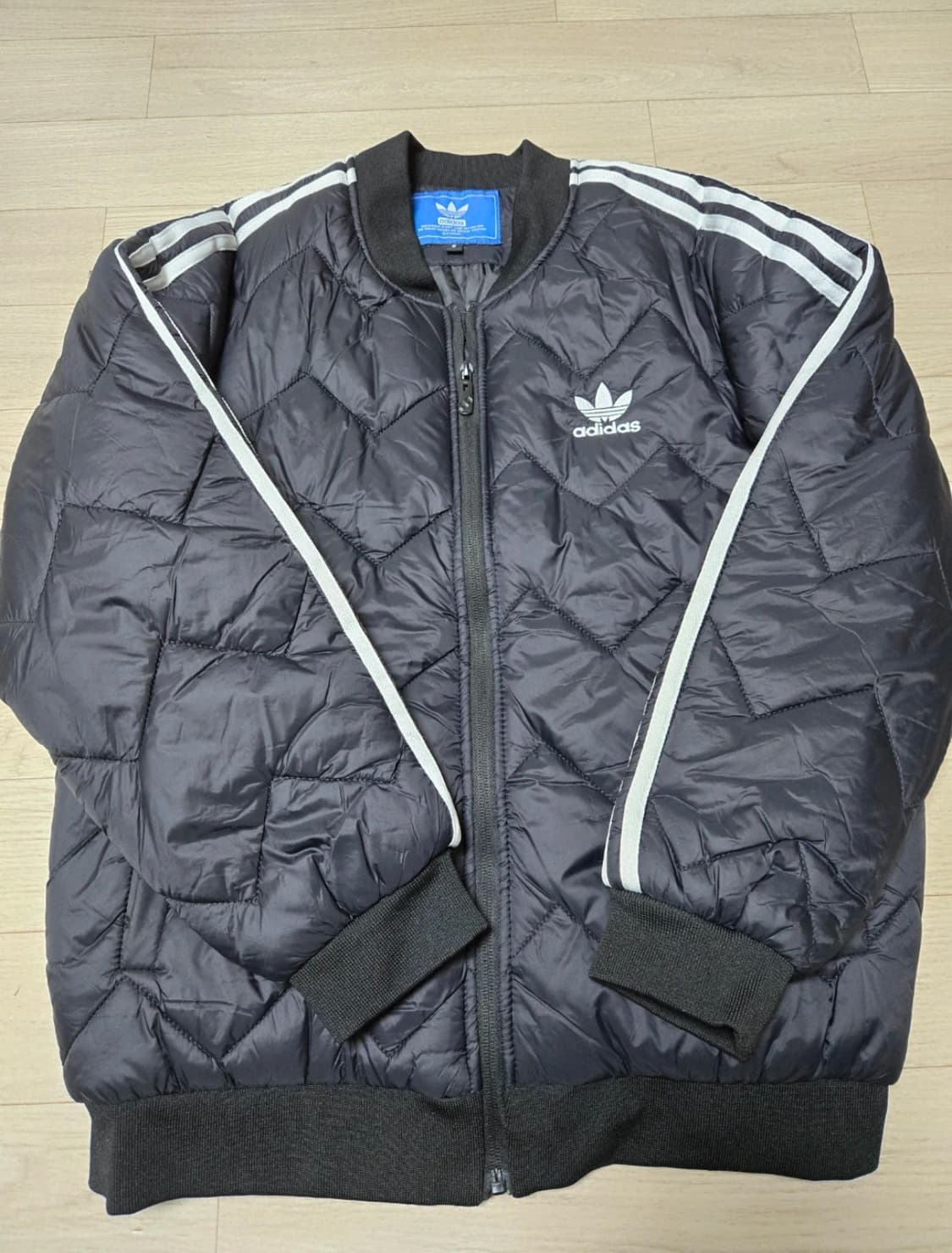 아디다스 퀄팅 경량 패딩 s 상품이미지3