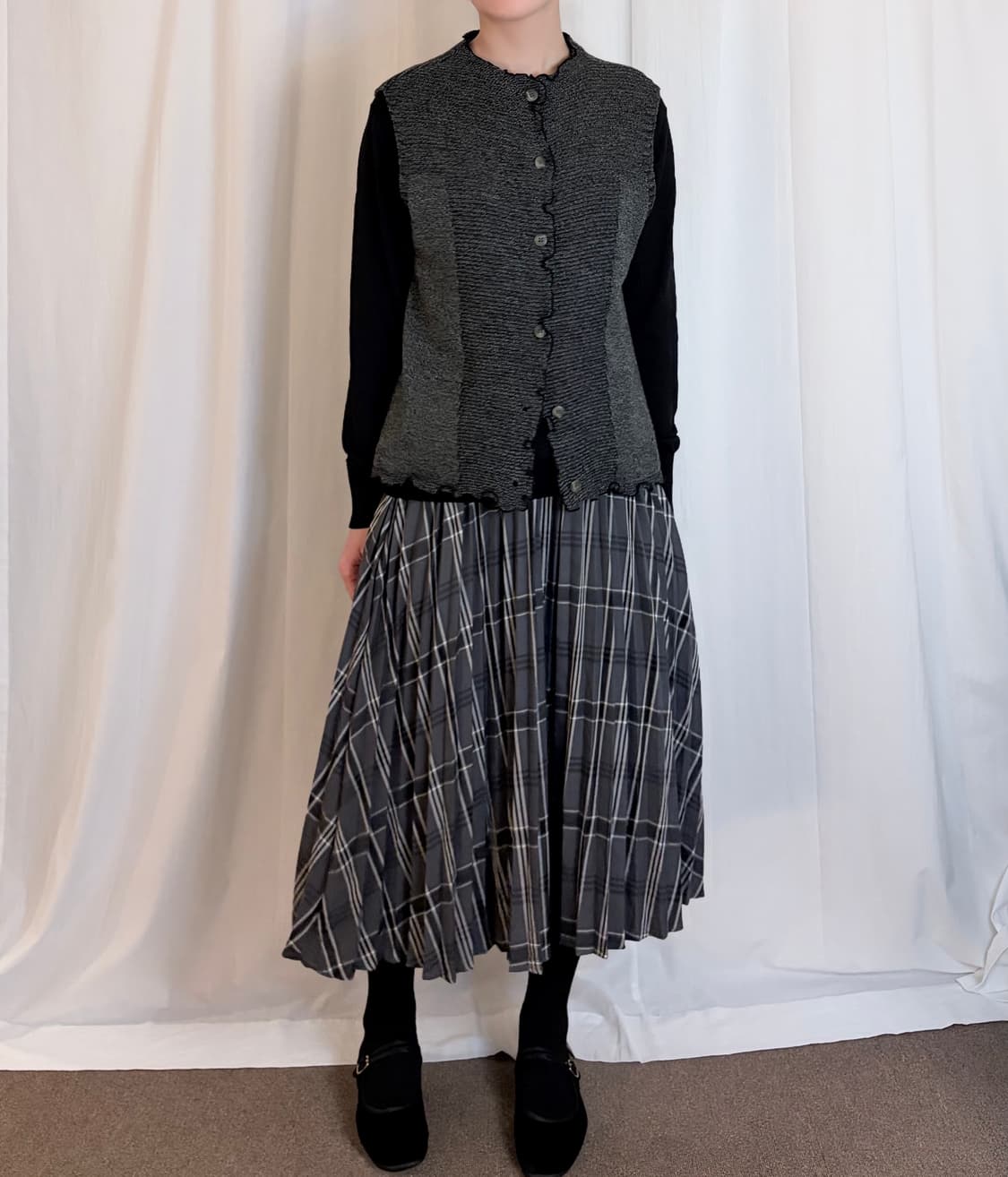 Checked Pleated Long Skirt – Dark Grey 상품이미지3