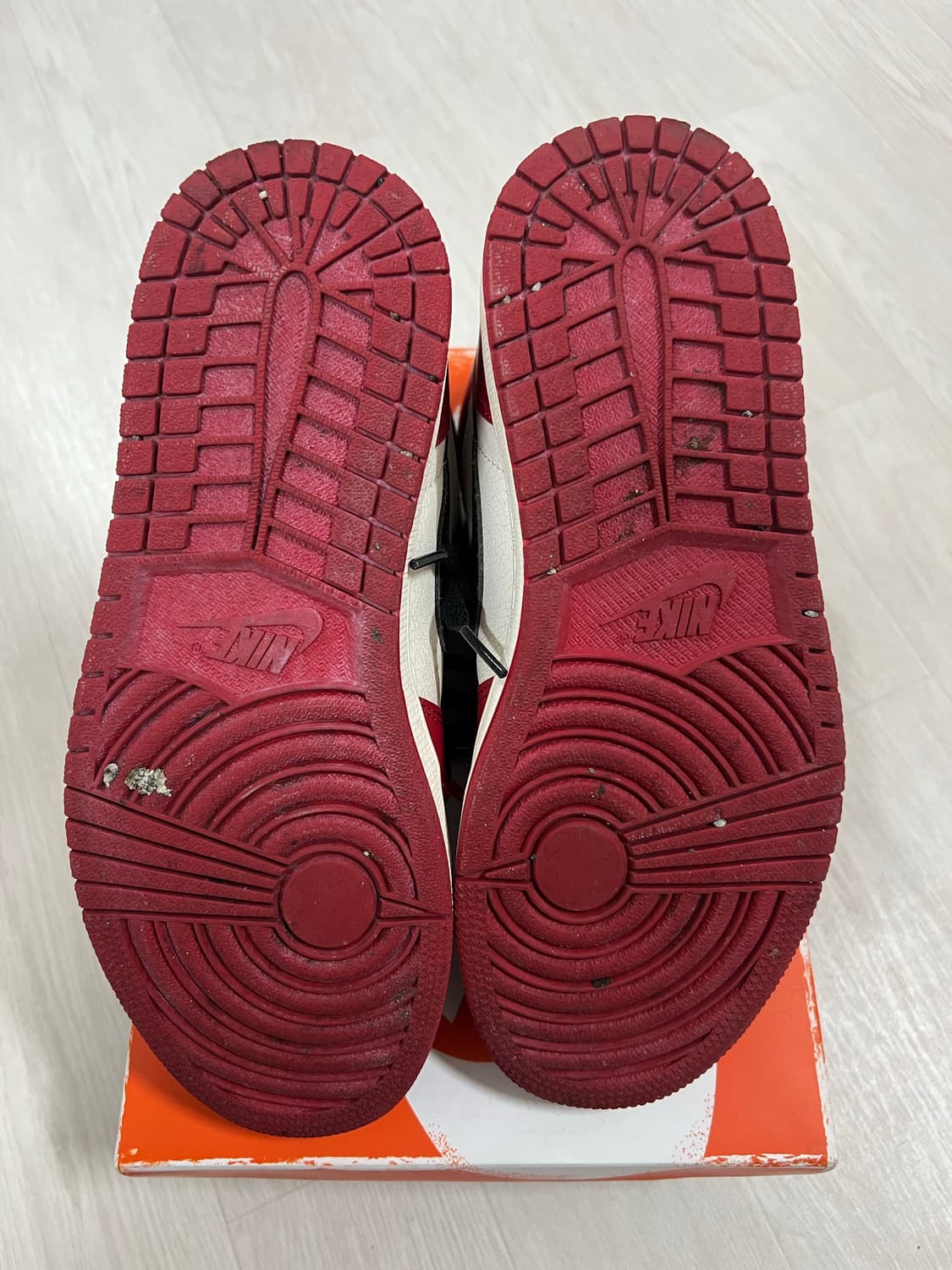 AIR JORDAN 1 RETRO HIGH OG 260 상품이미지3