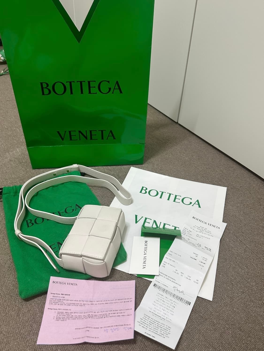 급처) 보테가배네타 카세트 미니 백 상품이미지1