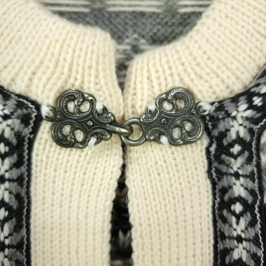 [노르웨이빈티지] 에스닉 패턴 노르딕 버클 니트 가디건 M18975 상품이미지6