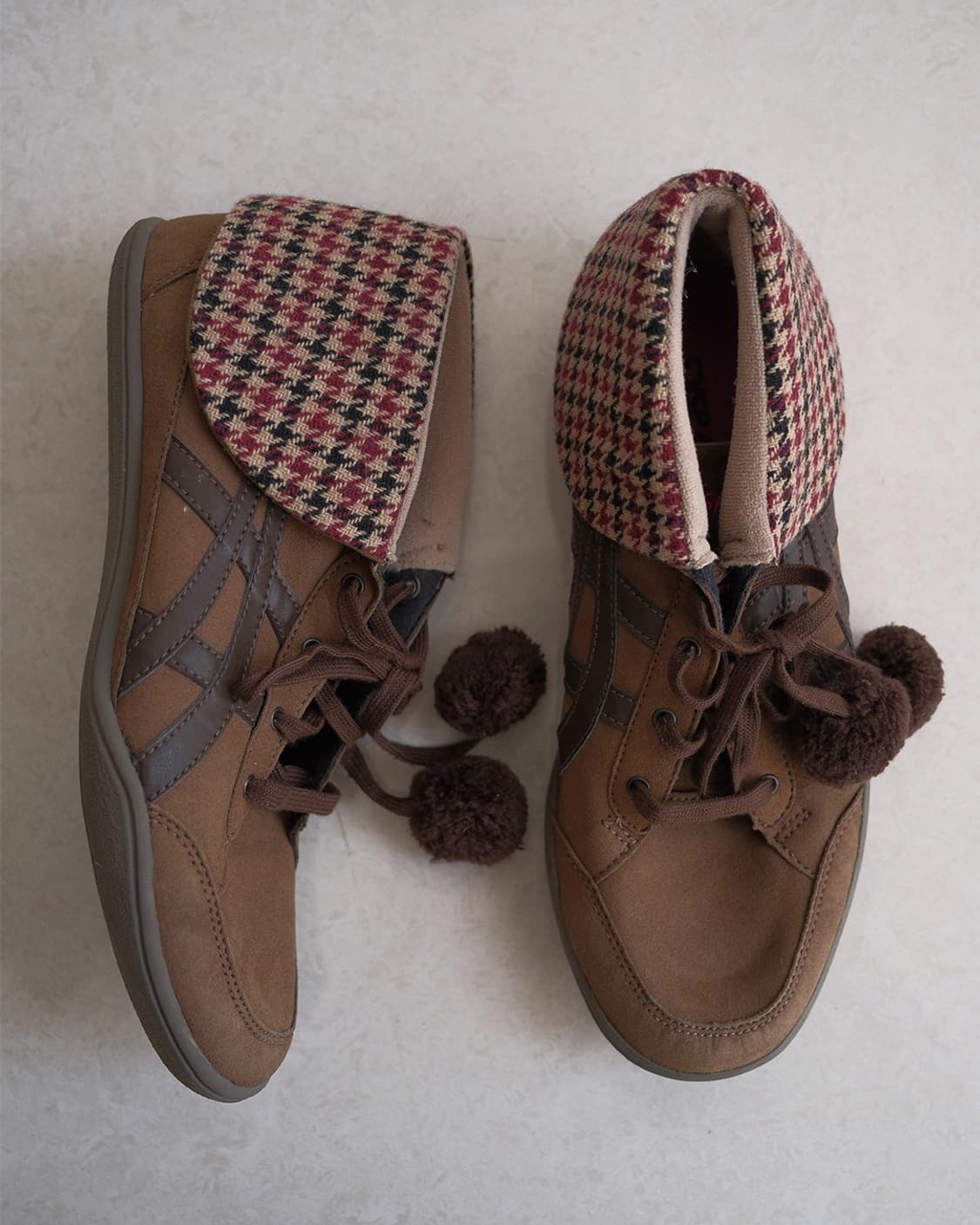 Asics pom pom lace shoes 상품이미지2