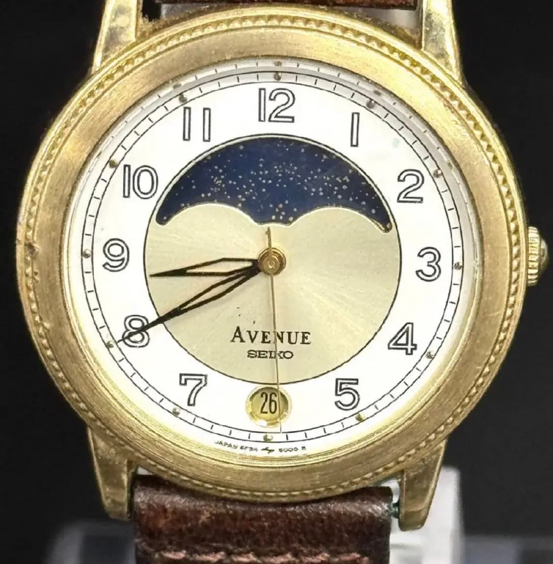 세이코 Avenue 문페이즈 금장 가죽 시계 상품이미지1