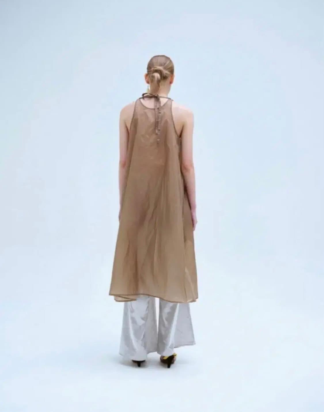 COSMOSS) 코스모스 NYLON SLEEVELESS DRESS 상품이미지2