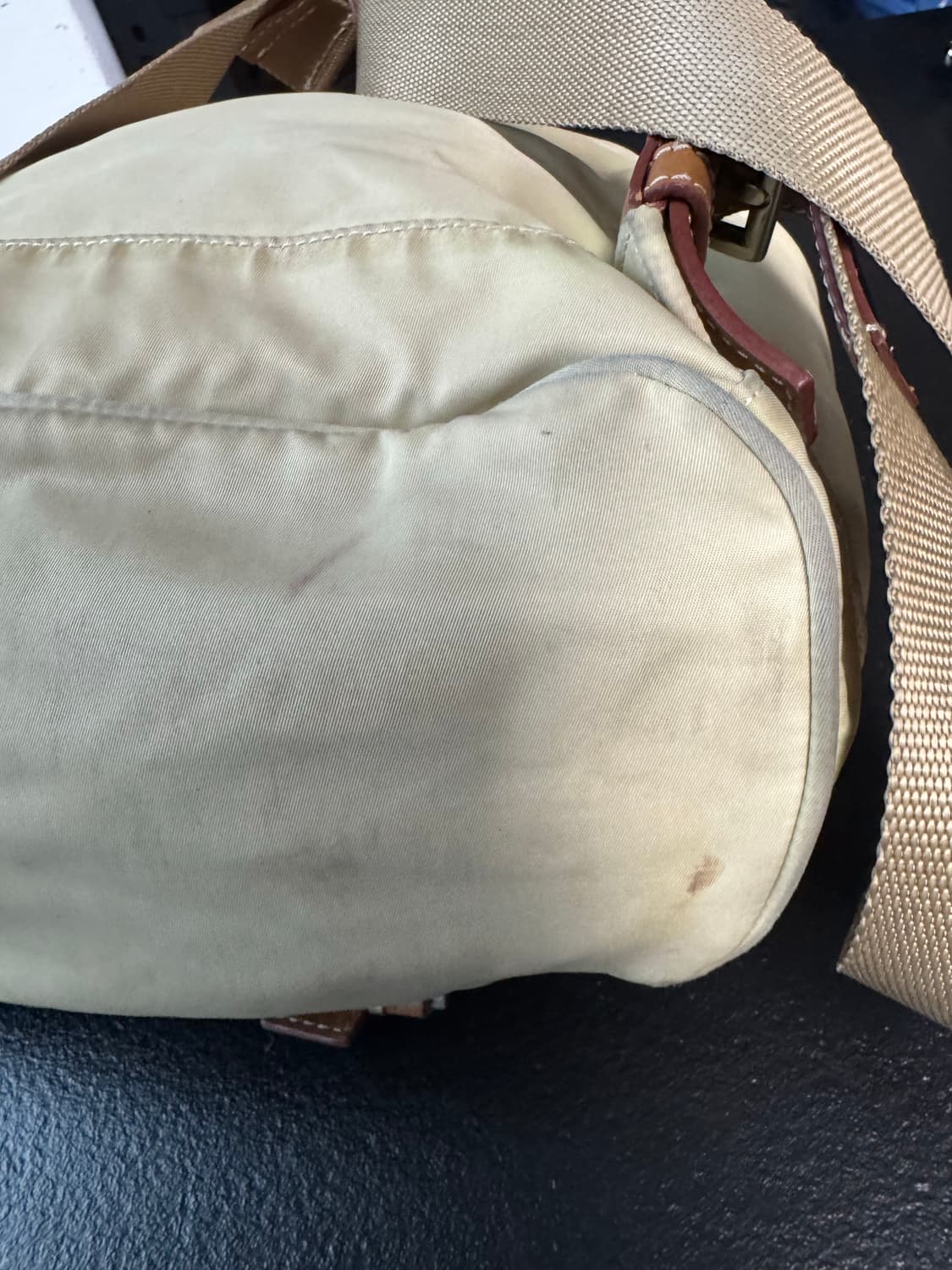 프라다 리나일론 백팩 포코노 투포켓 상품이미지5