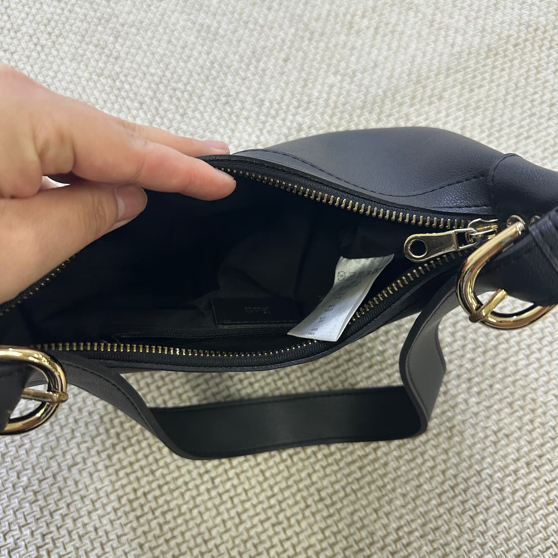 실측확인 Bcrit 블랙 호보백 0421D 상품이미지3