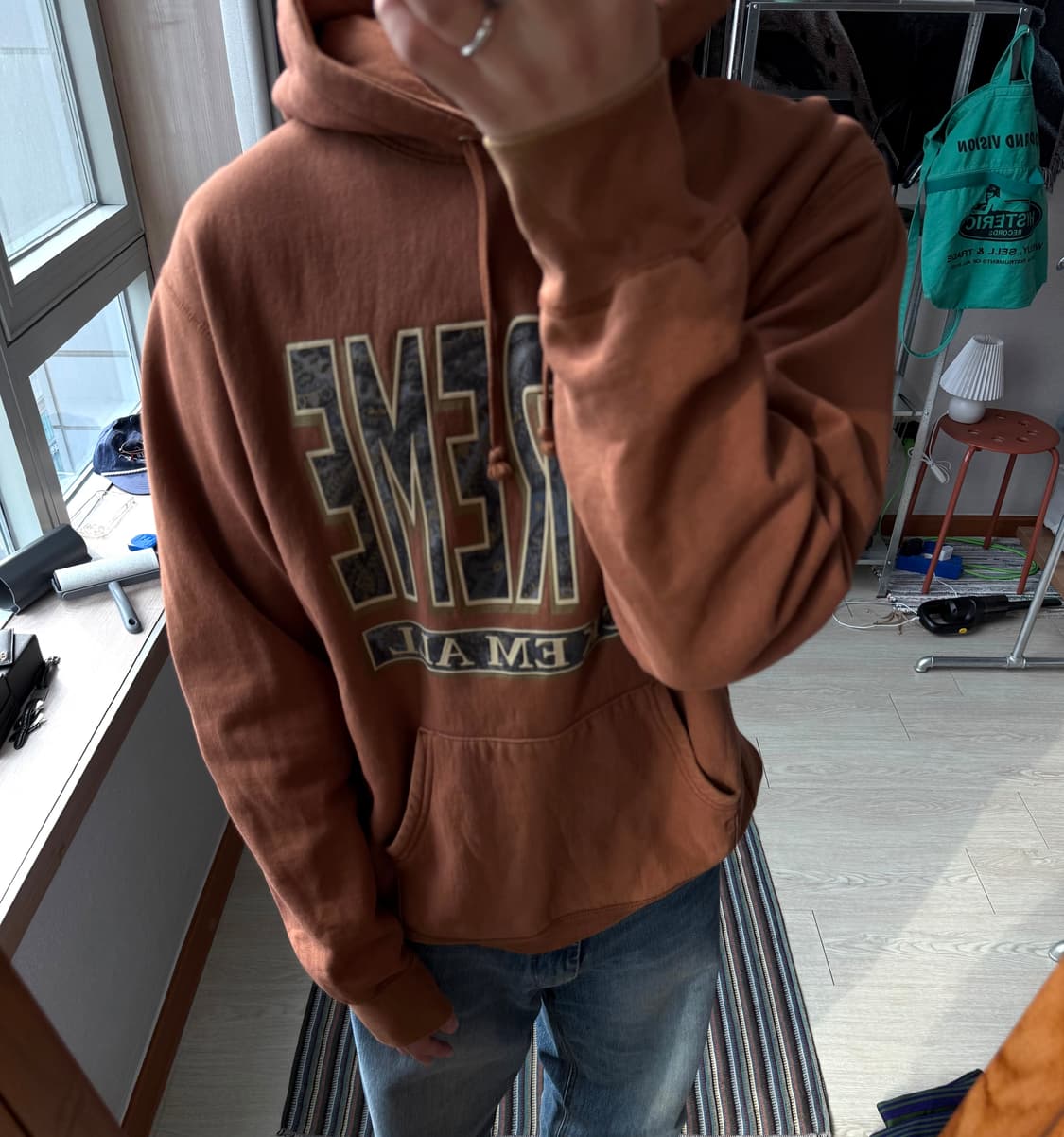 슈프림 퍽 엠 후드티 상품이미지1