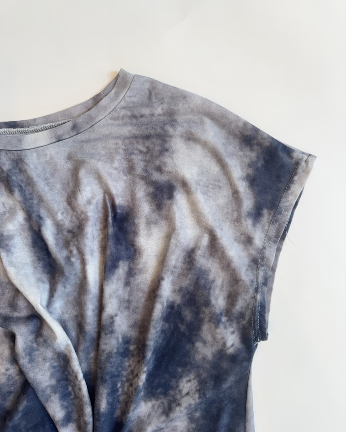 Tie-Dye Knot Hem Top  상품이미지2