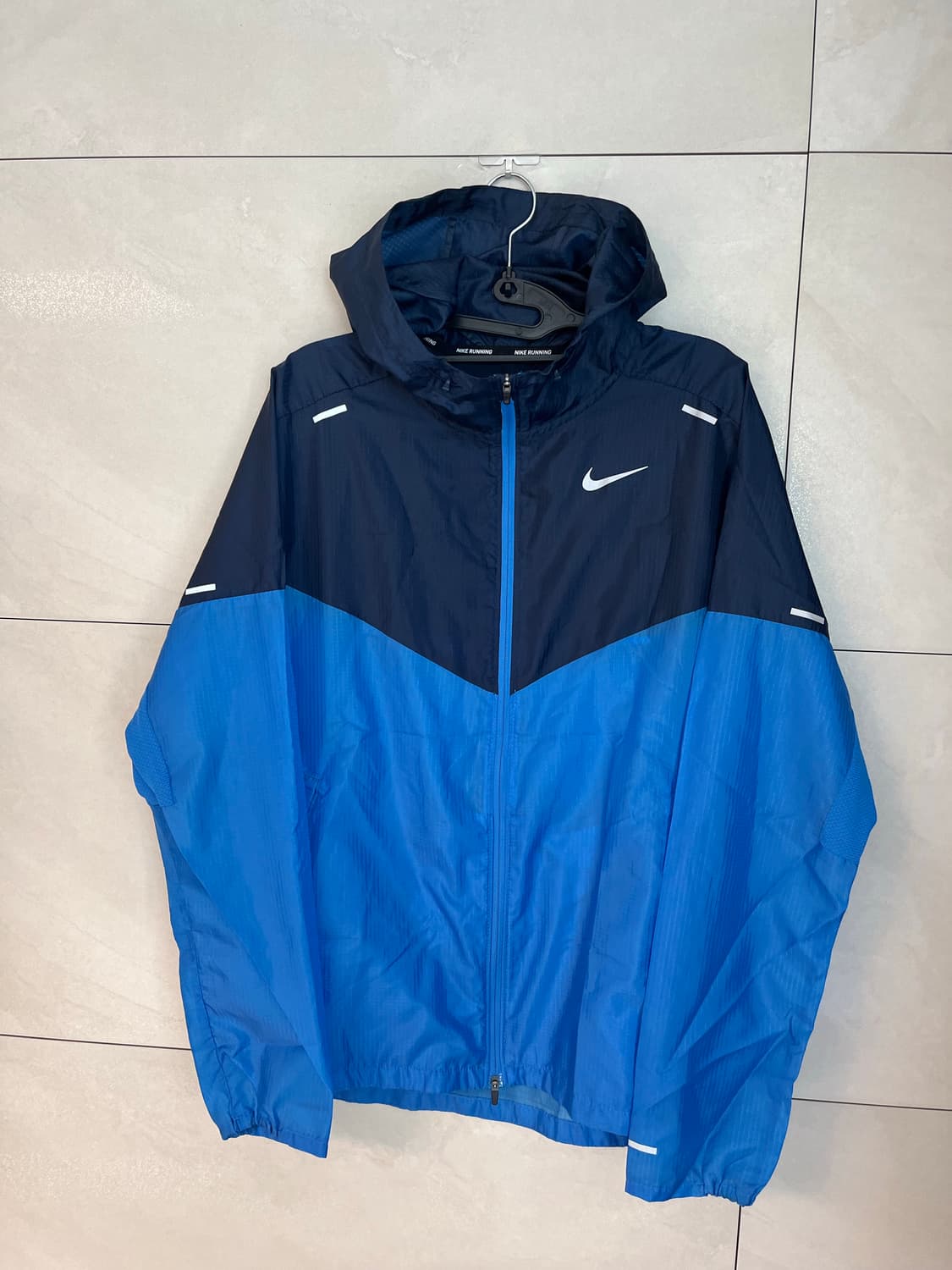 나이키 러닝 바람막이 (L size)  상품이미지3