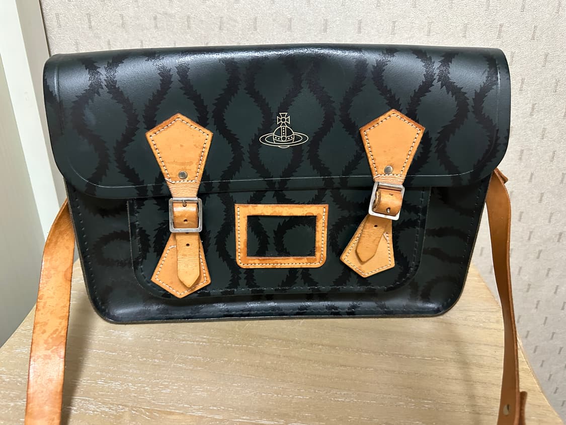 Vivienne Westwood 캠브리지 샤첼백 상품이미지1