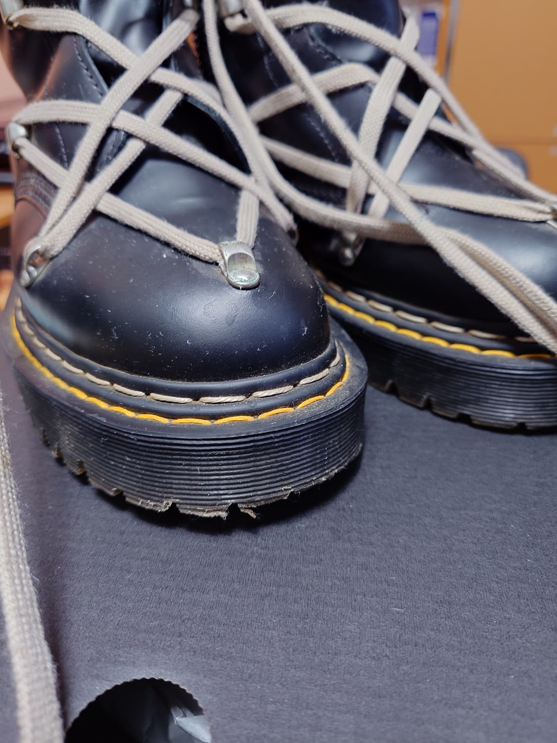 릭오웬스 닥터마틴 1460 벡스 솔 부츠 상품이미지5