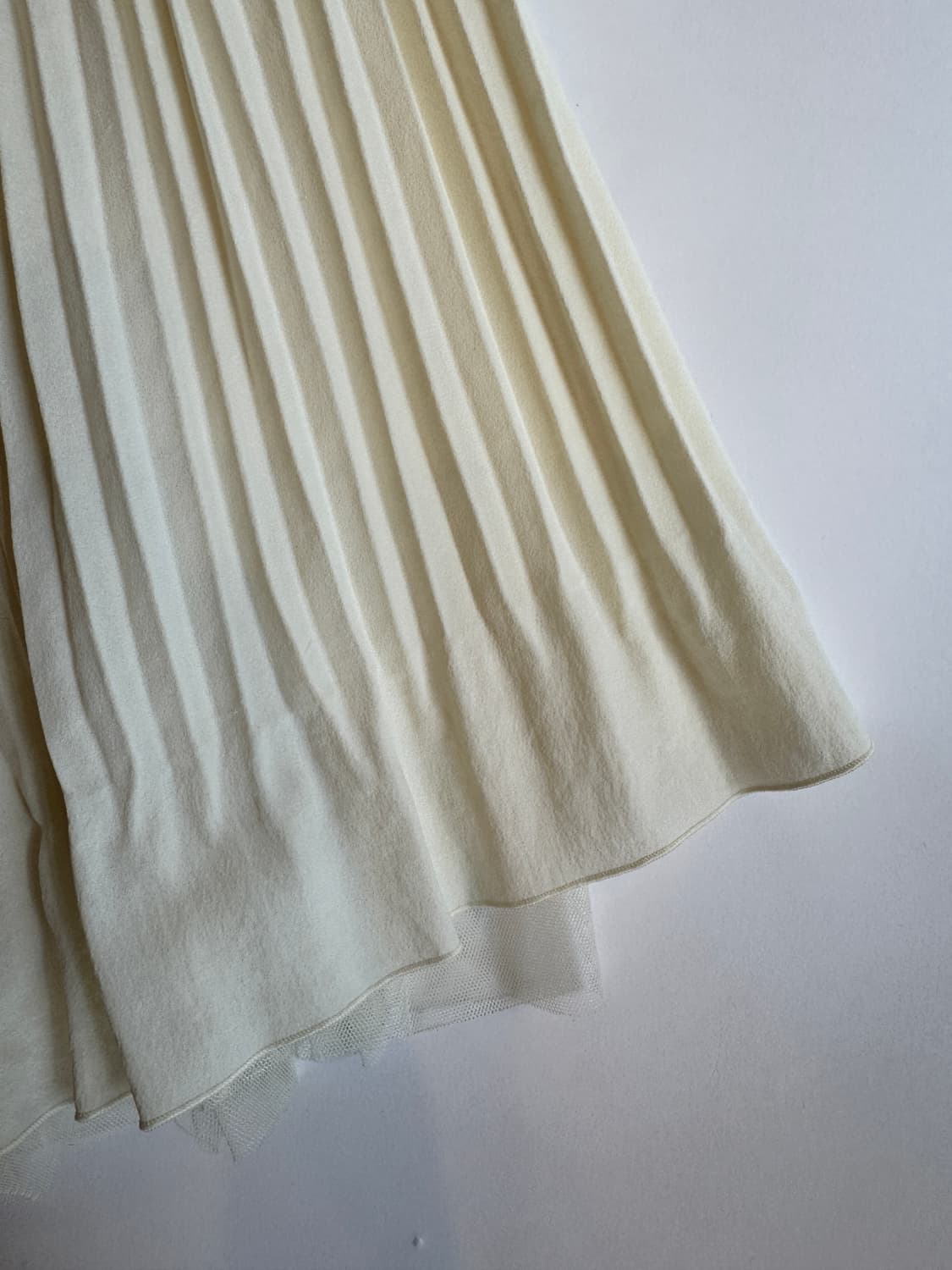 Ivory Pleated Mini Skirt 상품이미지3
