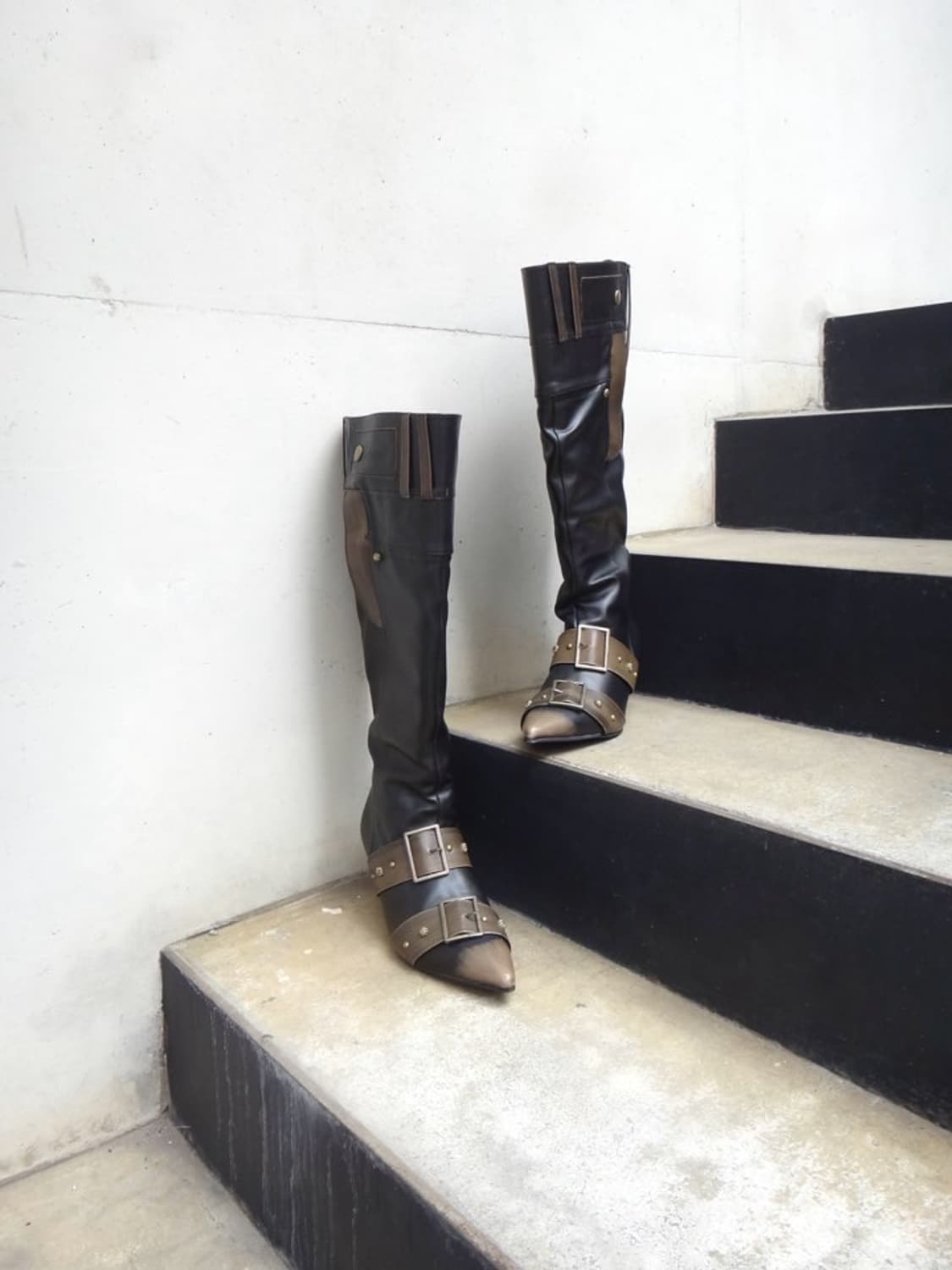 Dark knight buckle long boots 상품이미지1