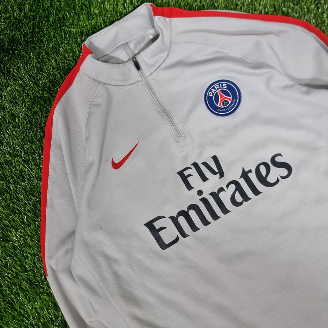 17-18시즌 파리생제르망 나이키 드릴탑 상품이미지4