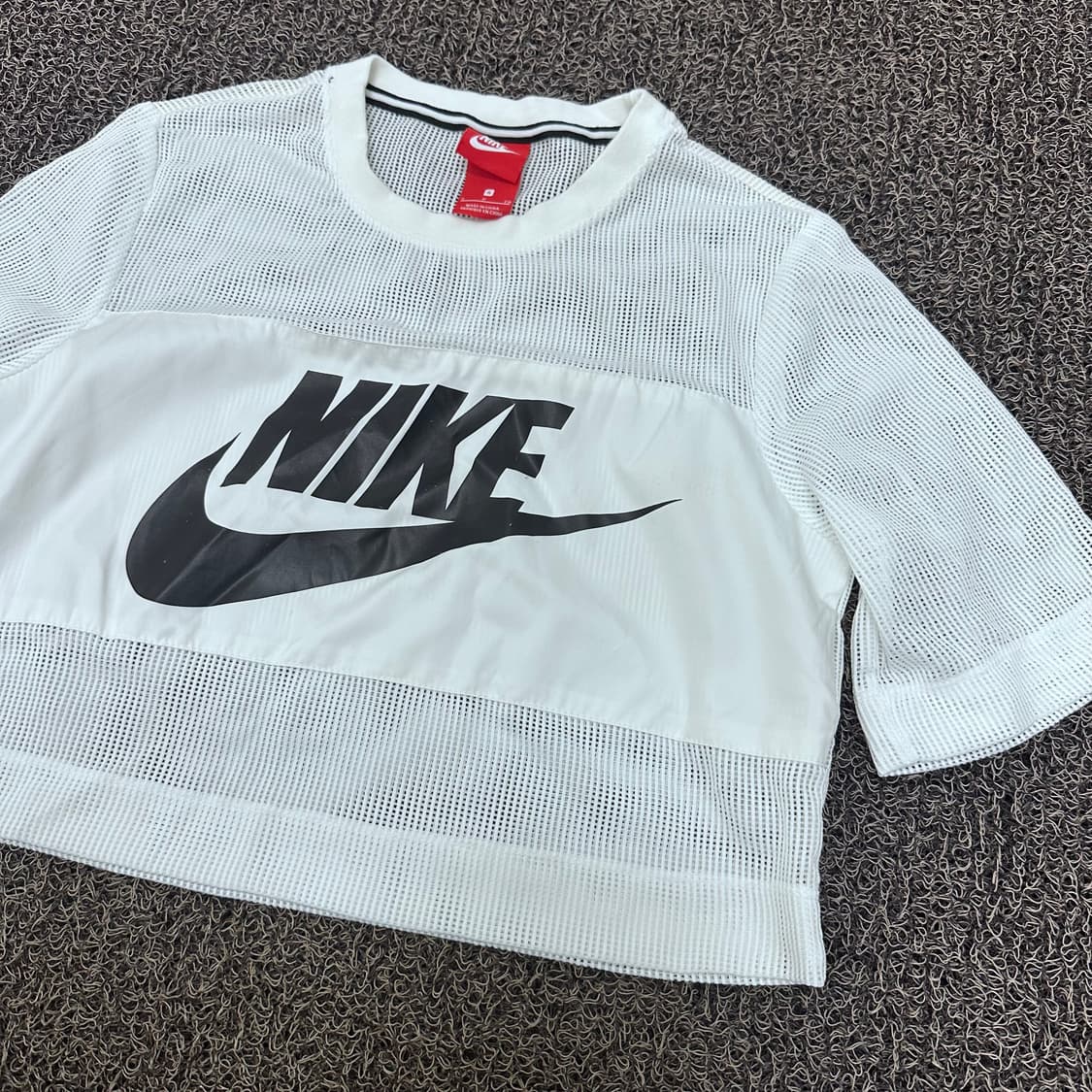 NIKE 나이키 메쉬 크롭 여성 반팔티셔츠 S 상품이미지4