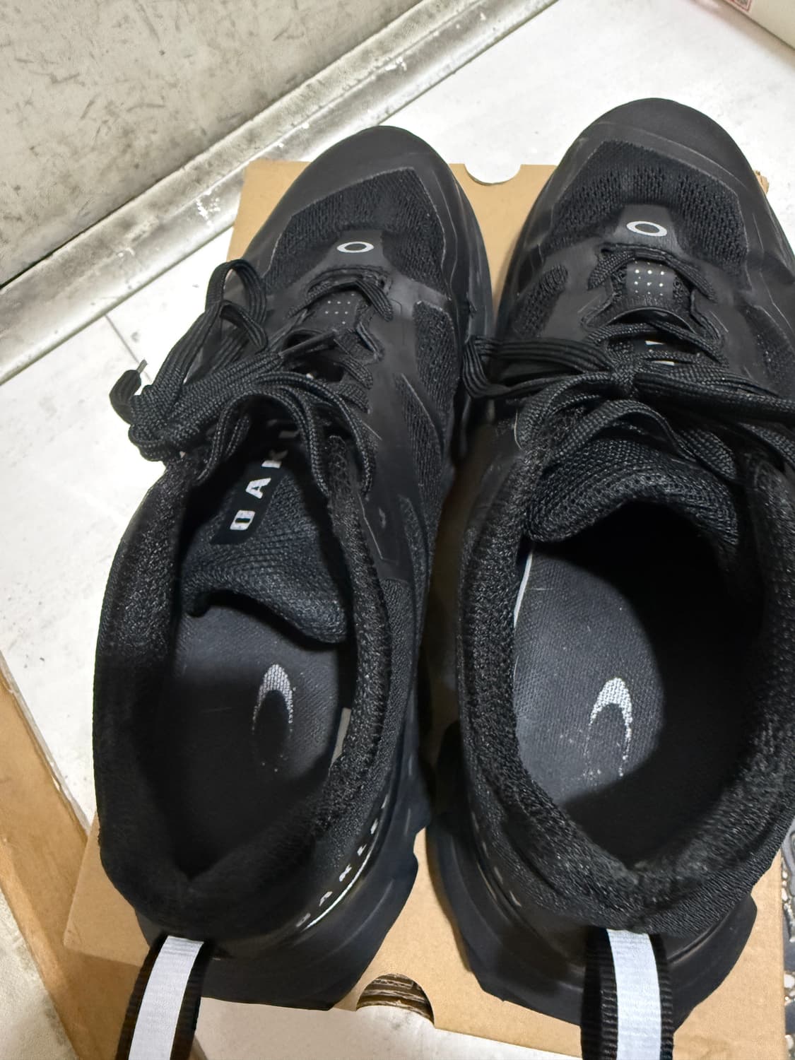 오클리 라이트 브리드 트리플블랙 260 상품이미지4