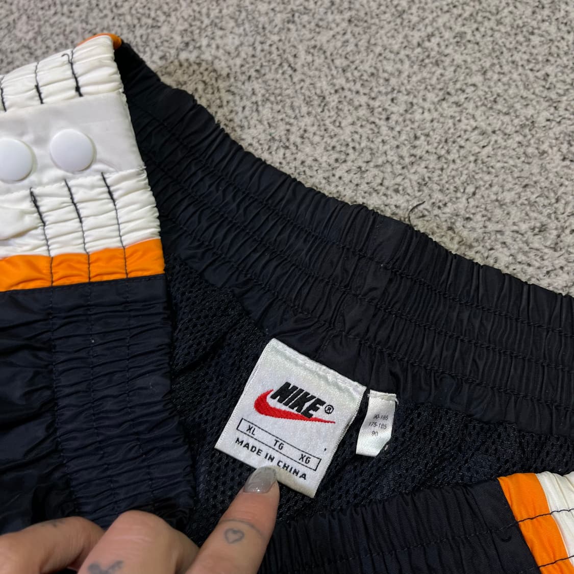 나이키 올드스쿨 베스킷볼 스냅버튼 트랙팬츠 상품이미지4