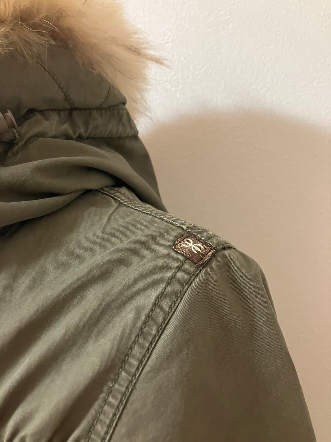 써스데이 아일랜드 Thursday island 퍼 후드 야상점퍼 상품이미지4