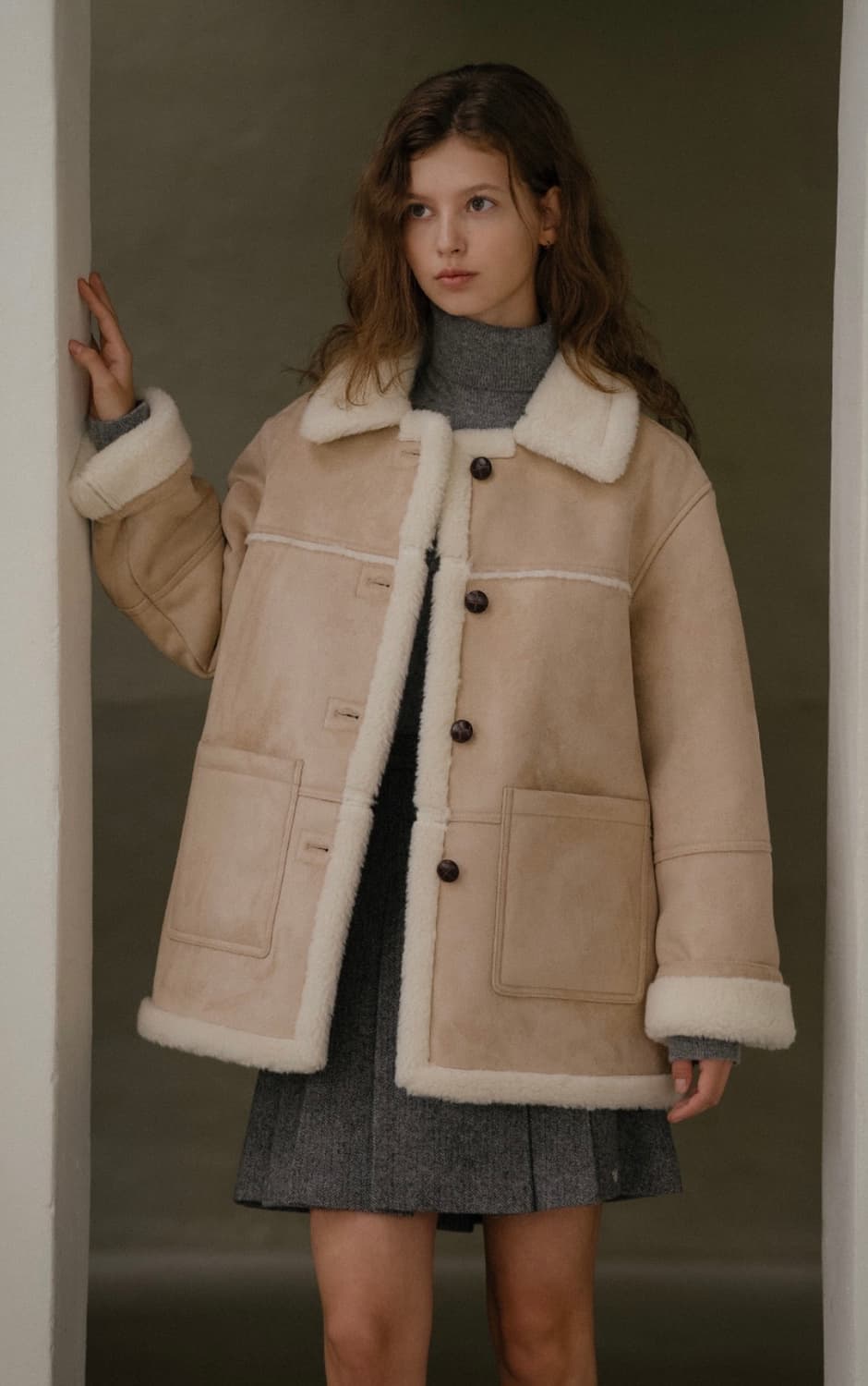 틸아이다이 울시어링 스웨이드 무스탕 코트 베이지 상품이미지3