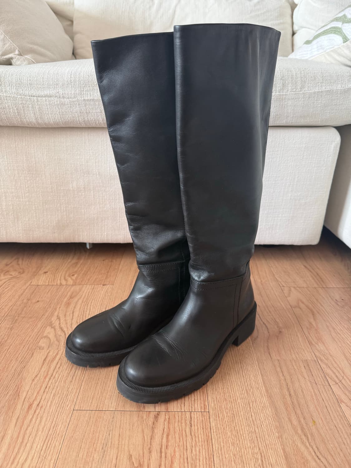 자라 블랙 롱부츠 상품이미지1