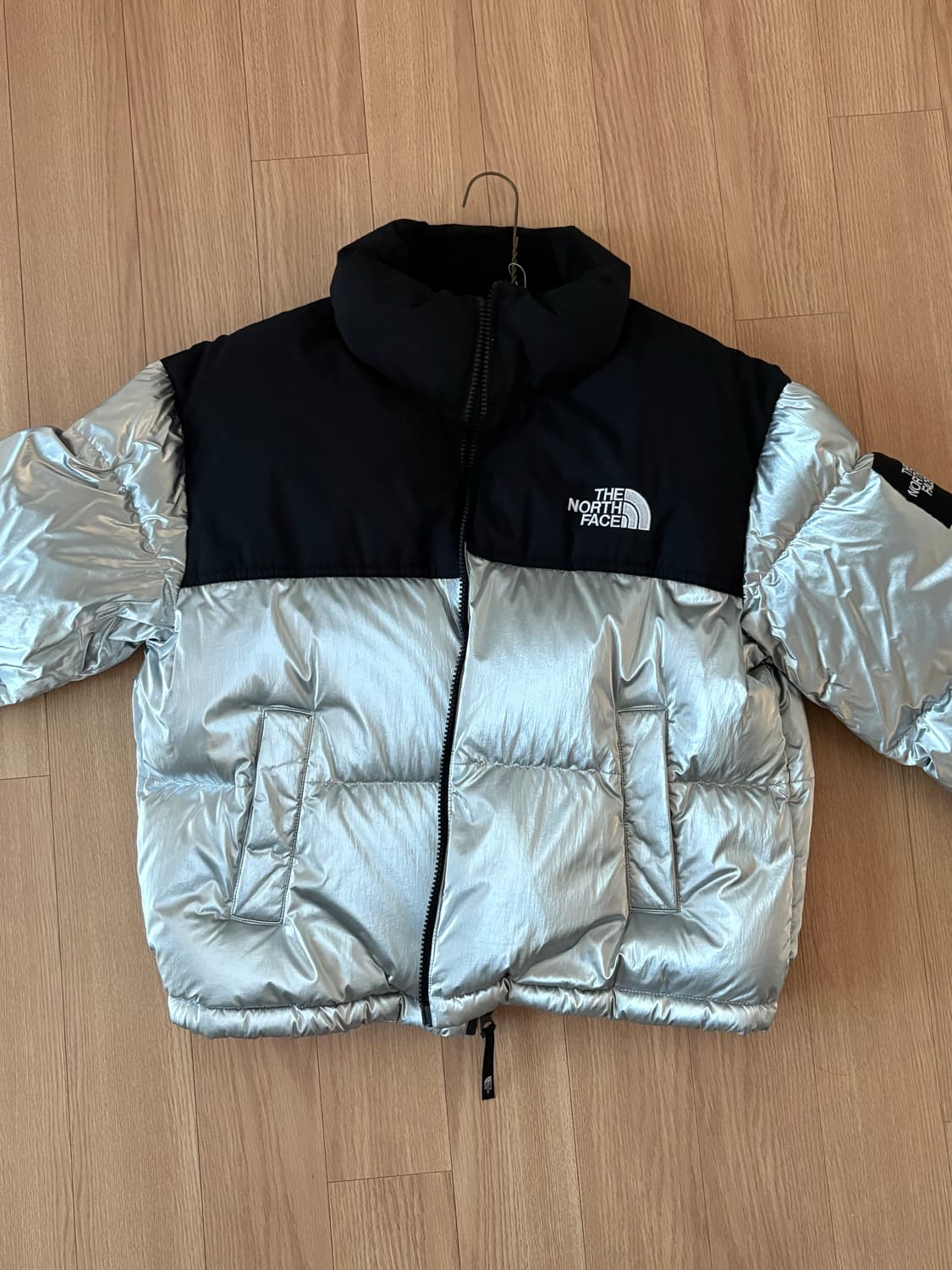 노스페이스 화이트라벨 노벨티 눕시 다운 자켓 실버 상품이미지1