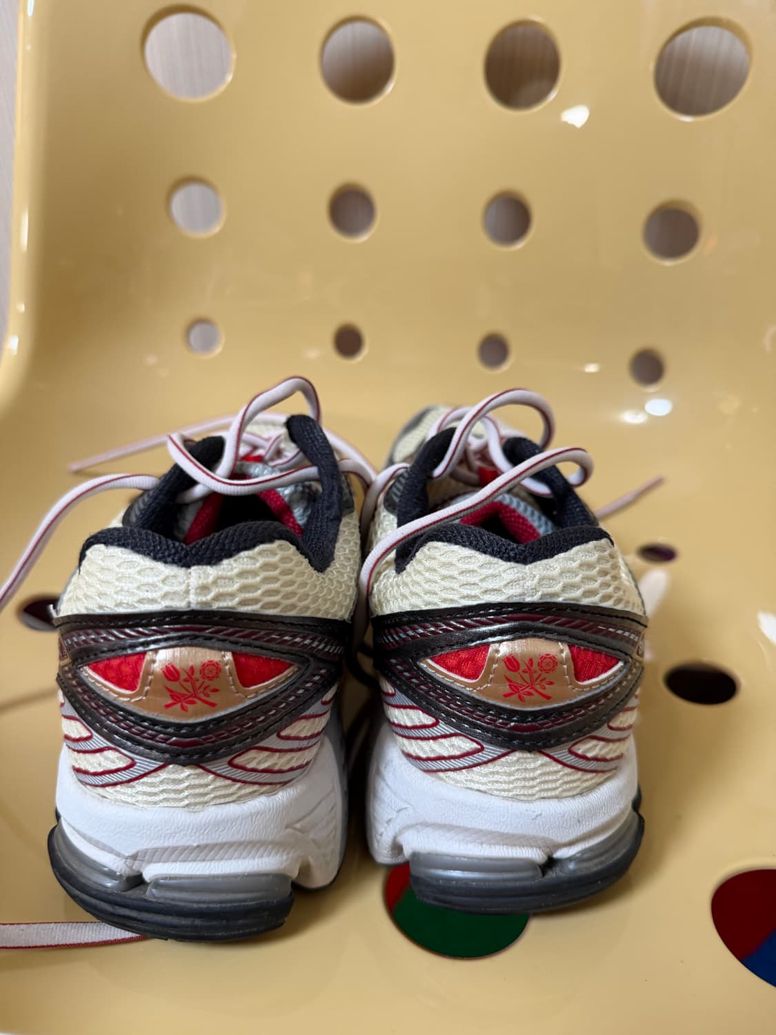 뉴발란스 x 에메 레온 도르 860v2 레드 상품이미지4