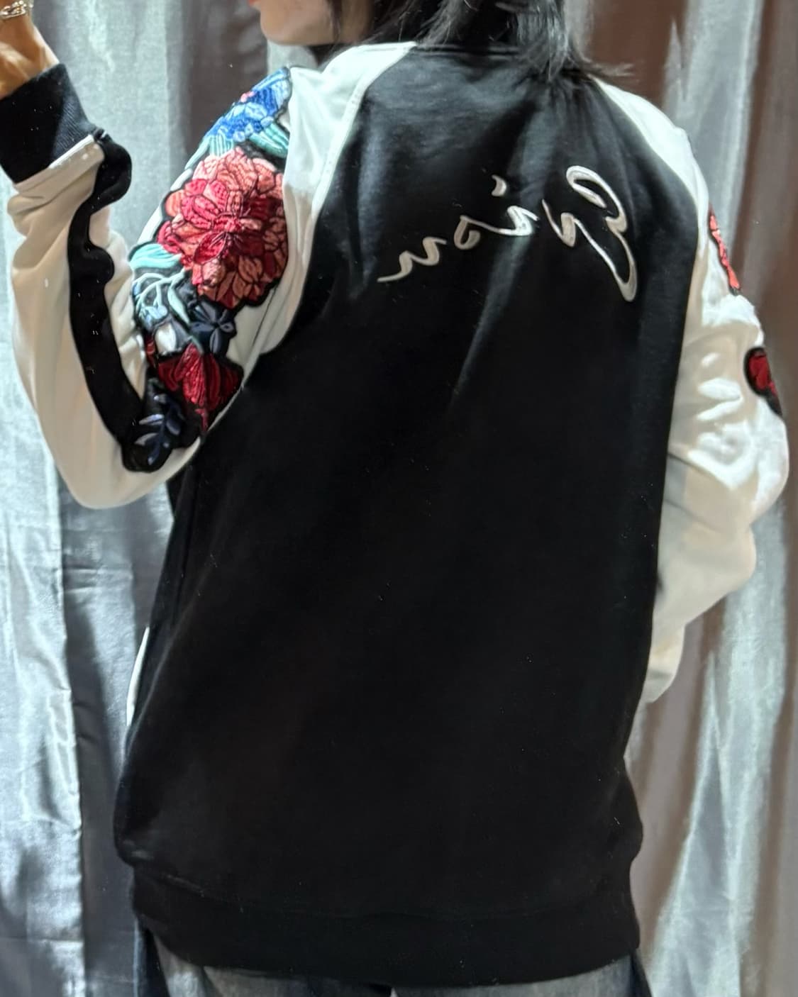 L 에비수 사이드 플라워 자수 배색 스카잔 상품이미지2