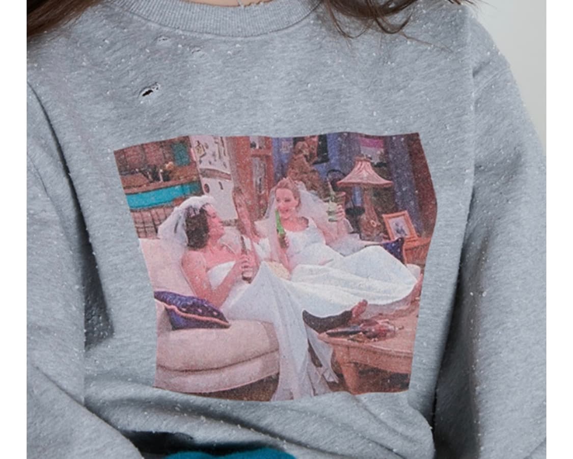 프레클x프랜즈 맨투맨 상품이미지1