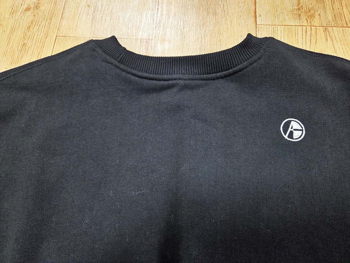 에디텀 스튜디오즈(AEDITEM STUDIOZ) 크롭 스웻셔츠 프리사이즈 상품이미지5