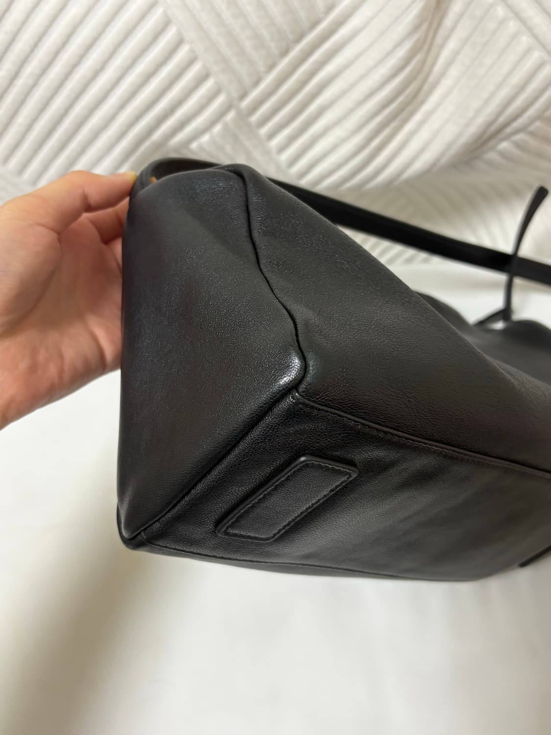 파사드패턴 빈티지 캐빈백 미디엄 블랙 풀구성 상품이미지3