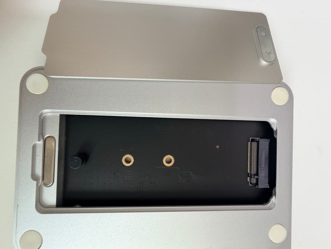 [상태 최상] 사테치 24인치 아이맥용 USB-C 슬림 독 (SSD 확장 상품이미지8